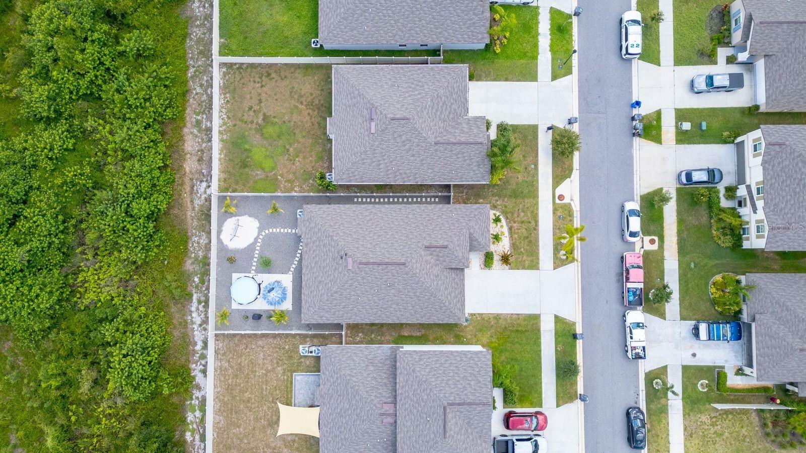5466 BLUE AZURE DR