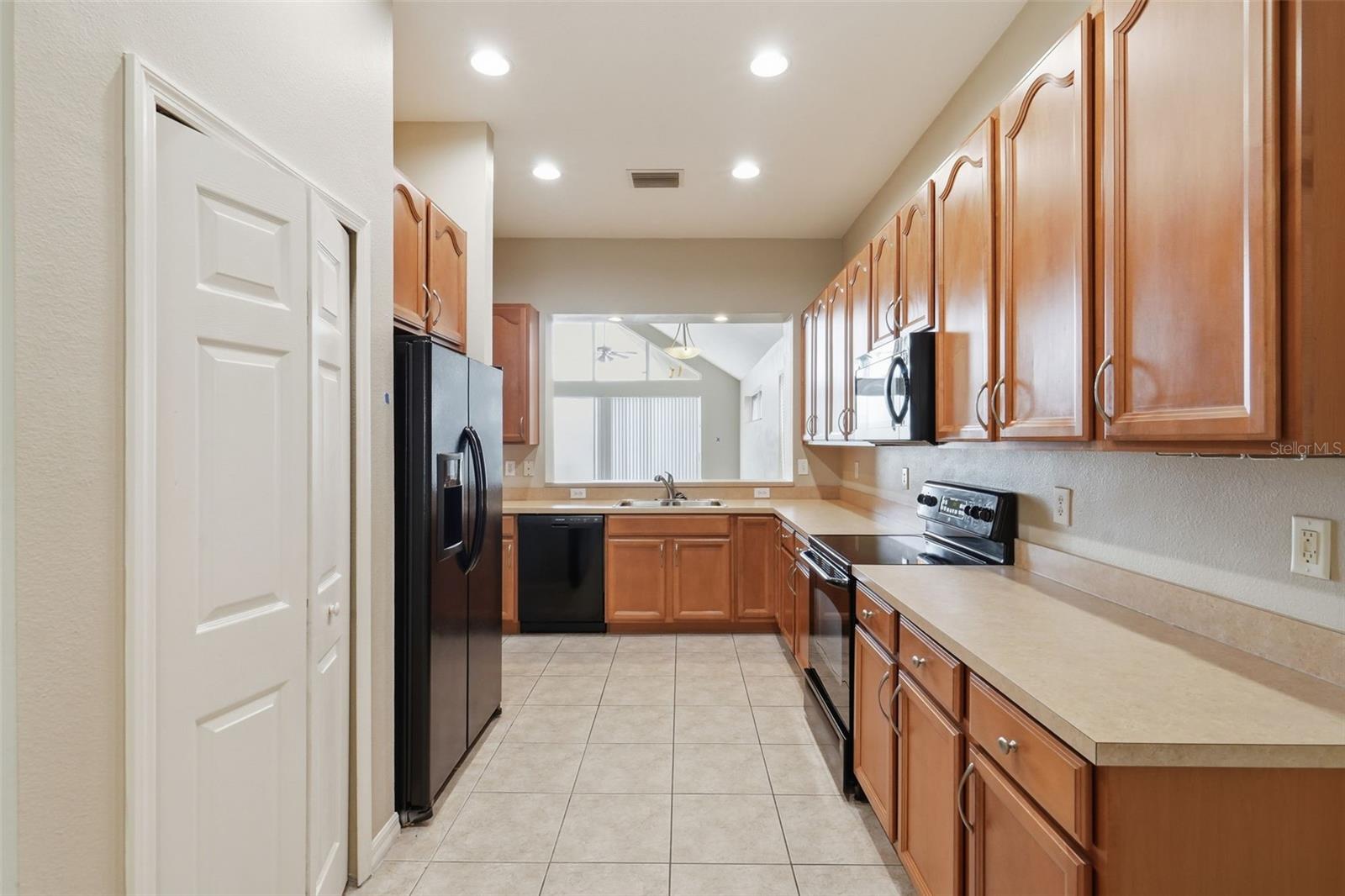 30718 PUMPKIN RIDGE DR