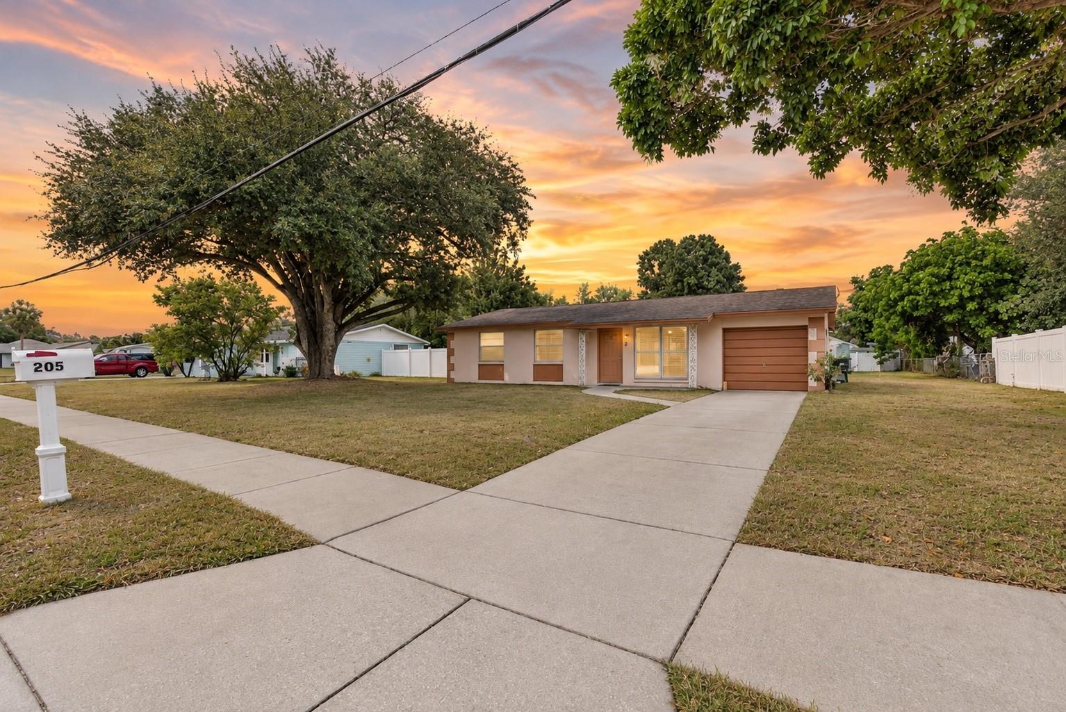 205 Miller Mac Rd, Apollo Beach