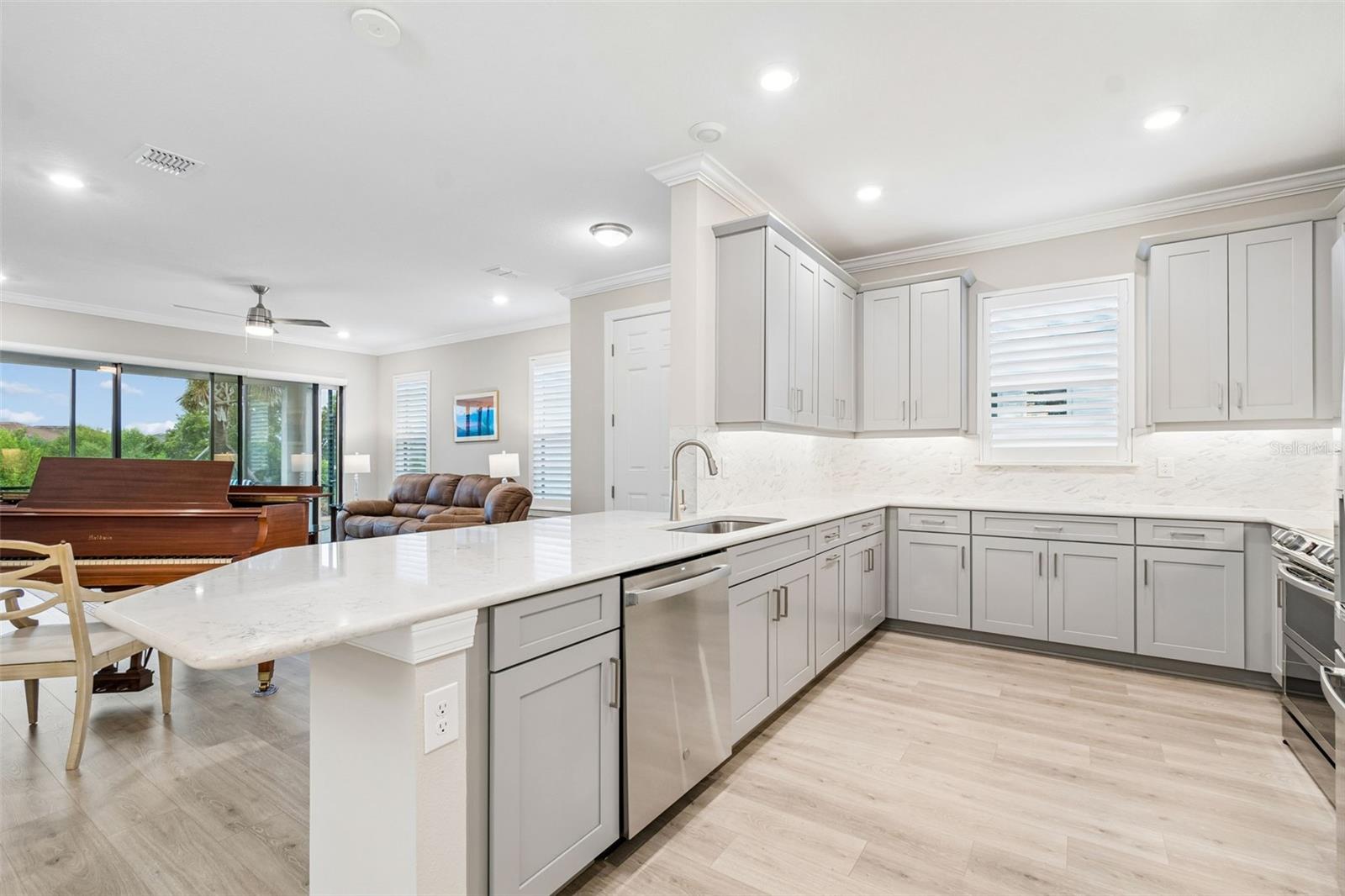 4618 ROSATTI RD