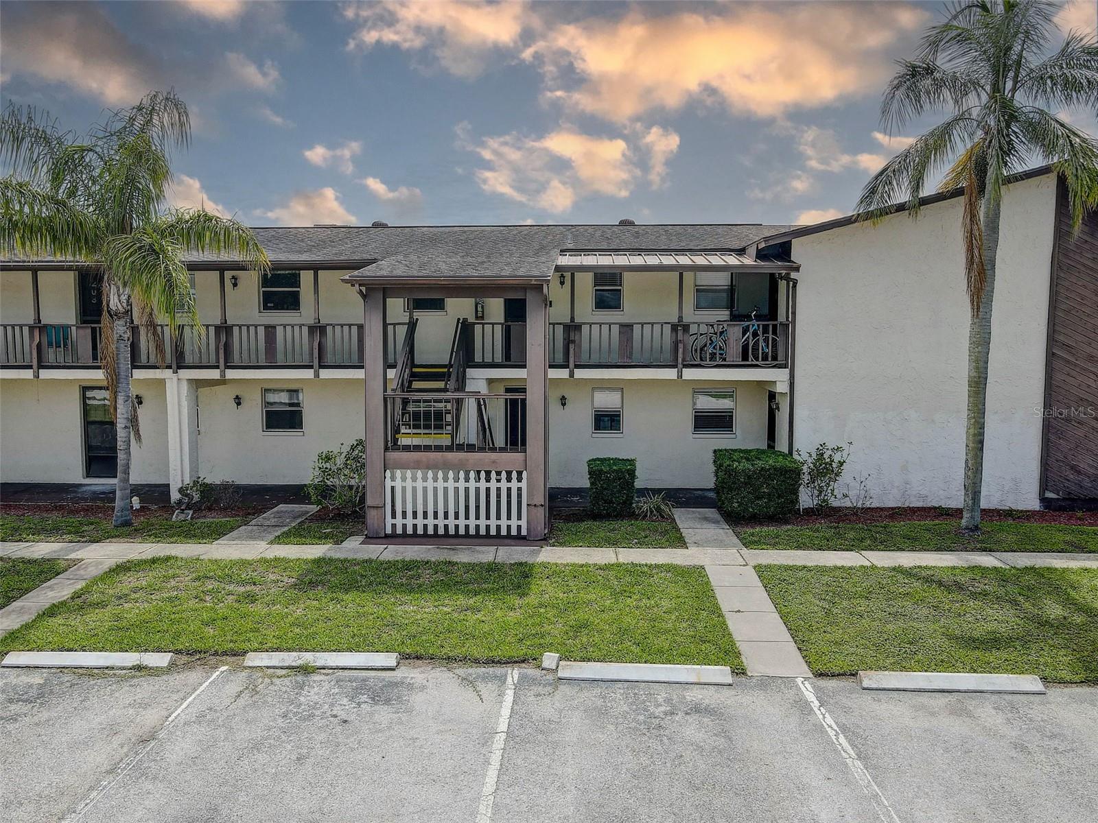 8440 Old Post Rd #104, Port Richey