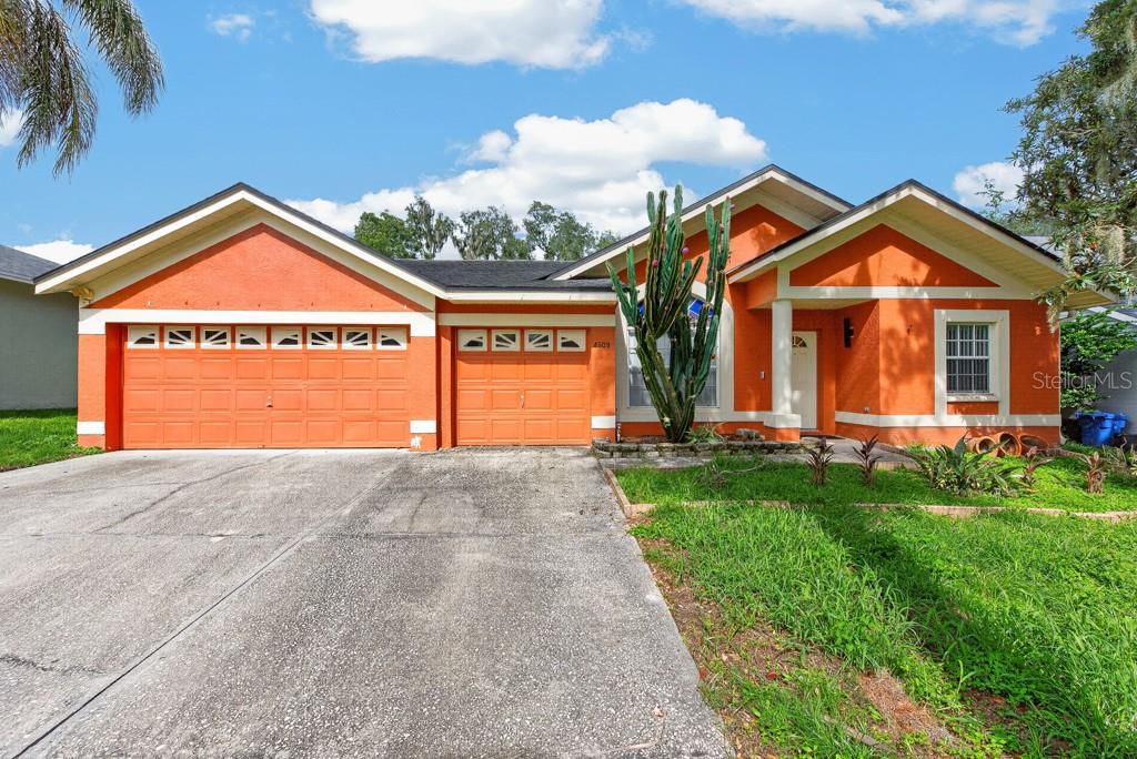 4609 Oak River Cir, Valrico