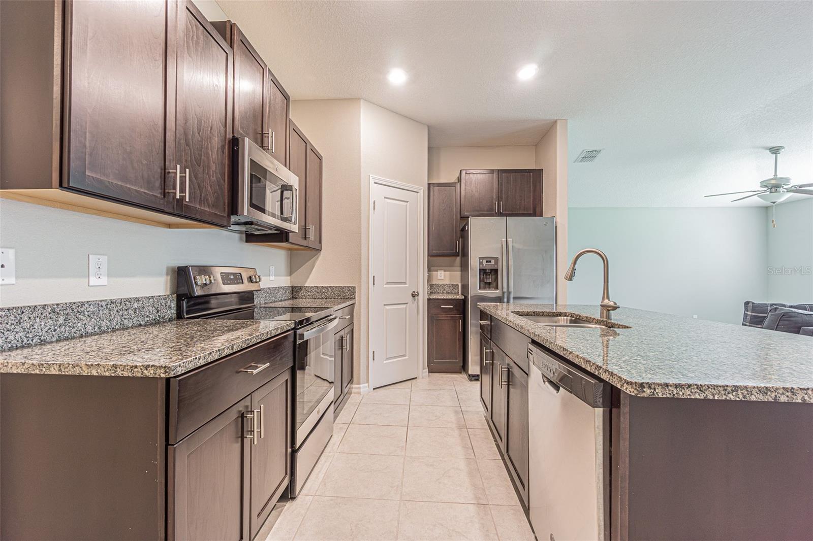 13009 MAJESTIC GARDEN LN