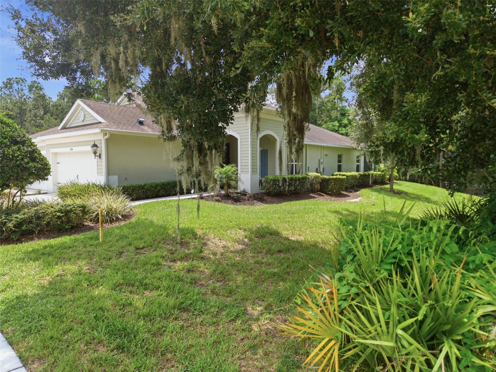 13584 Circa Crossing Dr, Lithia