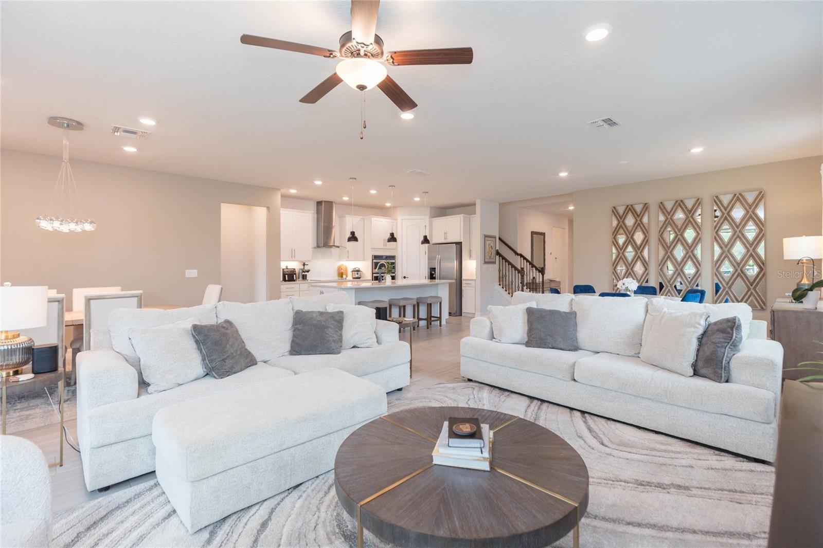 7430 POOL COMPASS LOOP