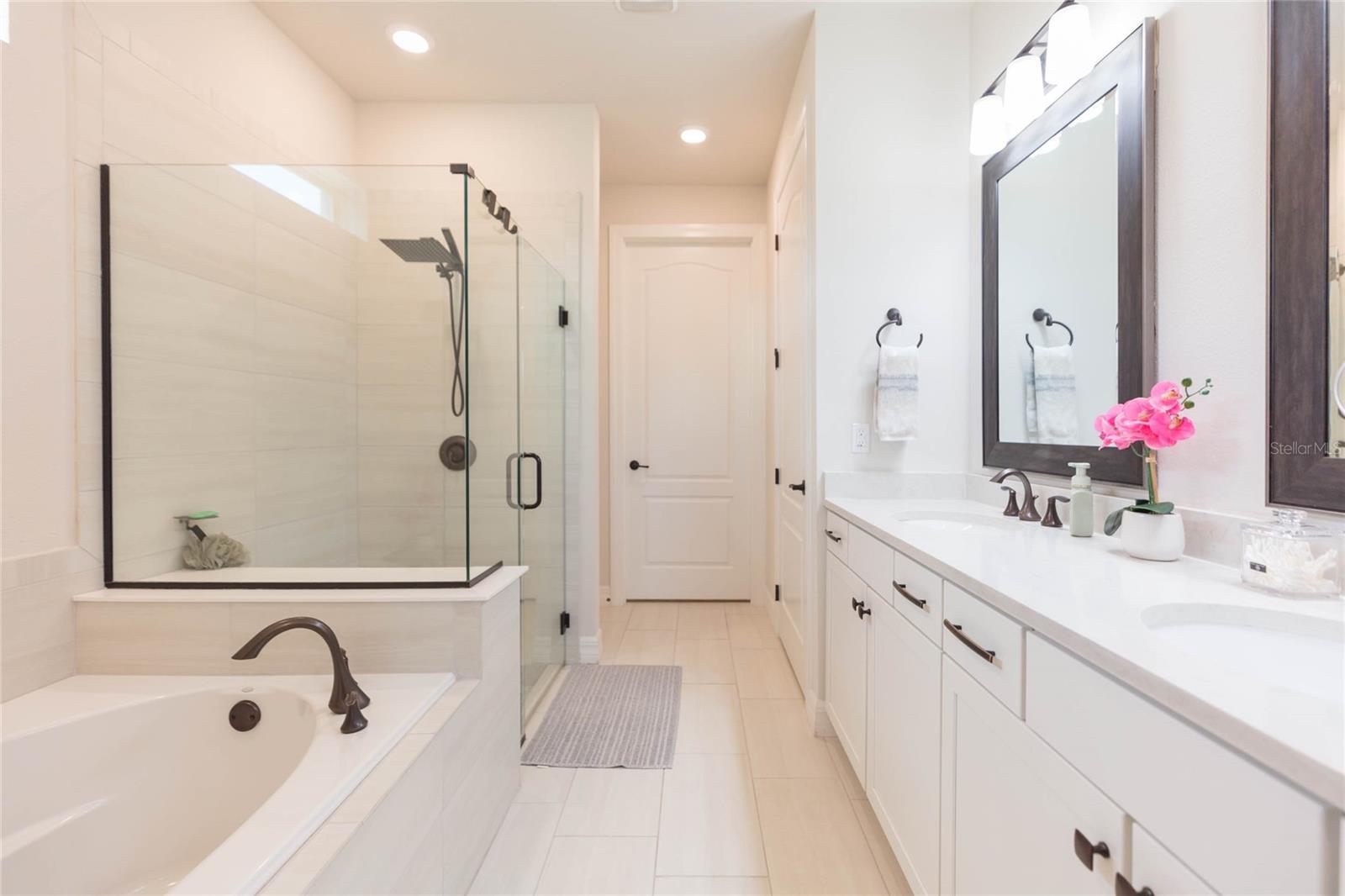 7430 POOL COMPASS LOOP
