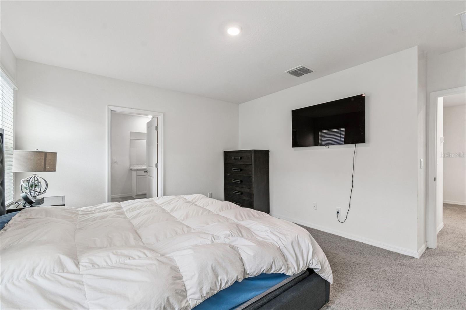 5667 CHORLEYWOOD LN