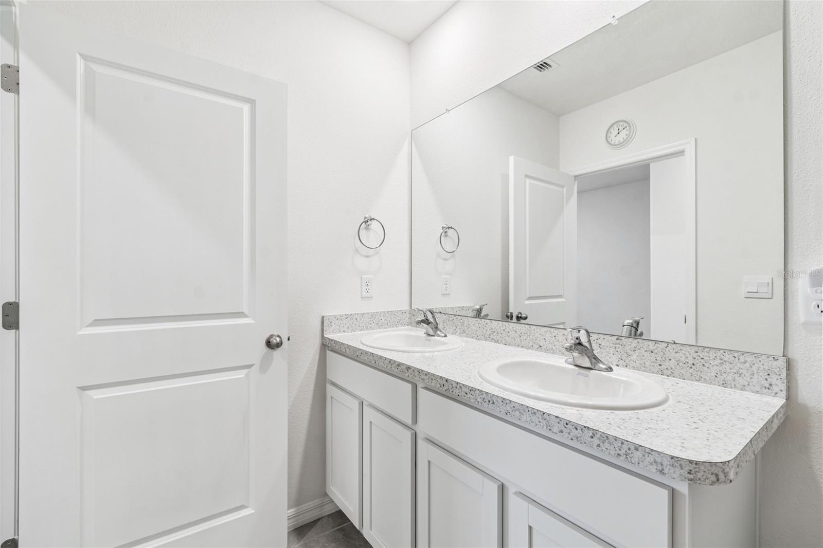 5667 CHORLEYWOOD LN