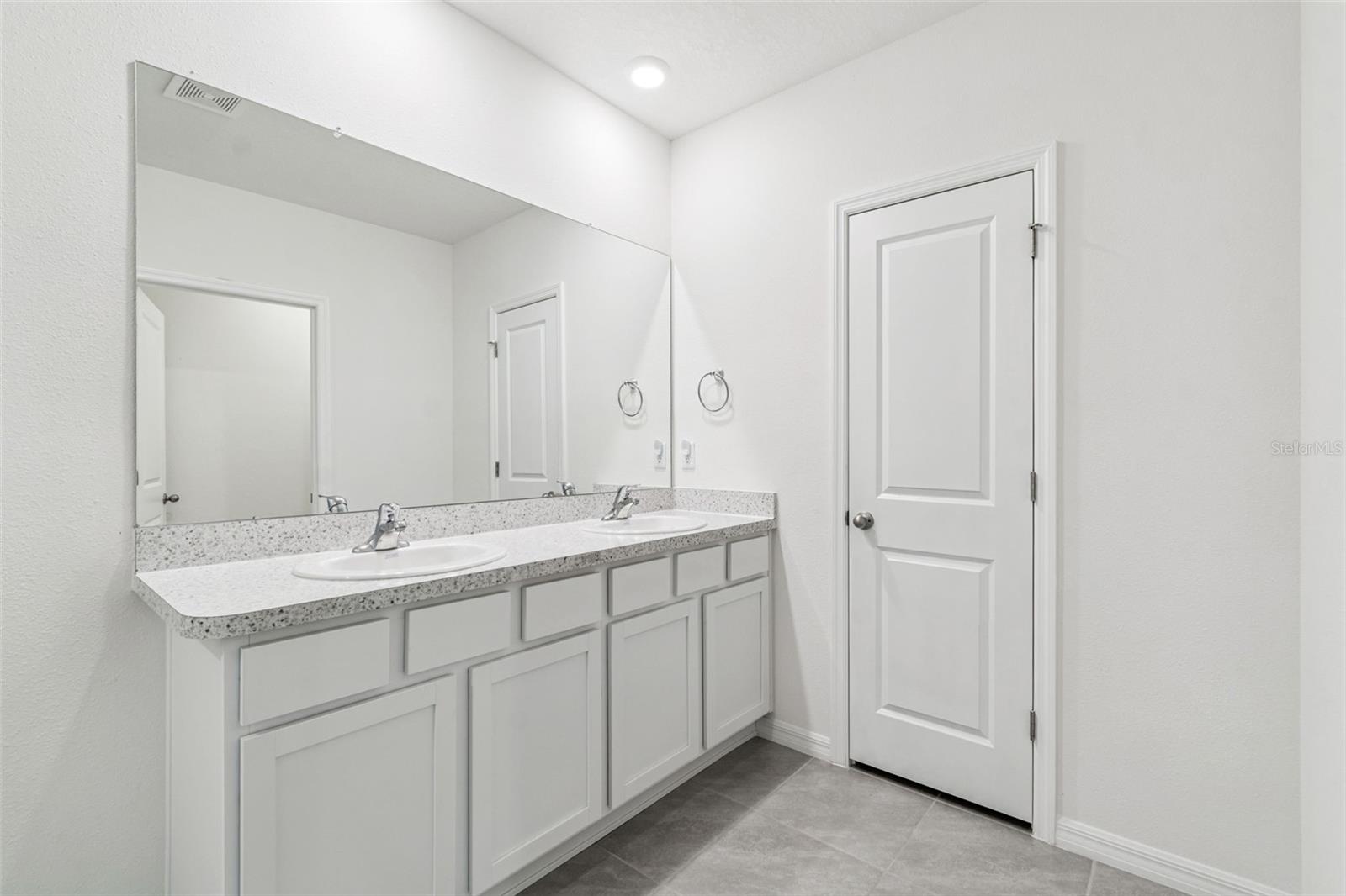 5667 CHORLEYWOOD LN