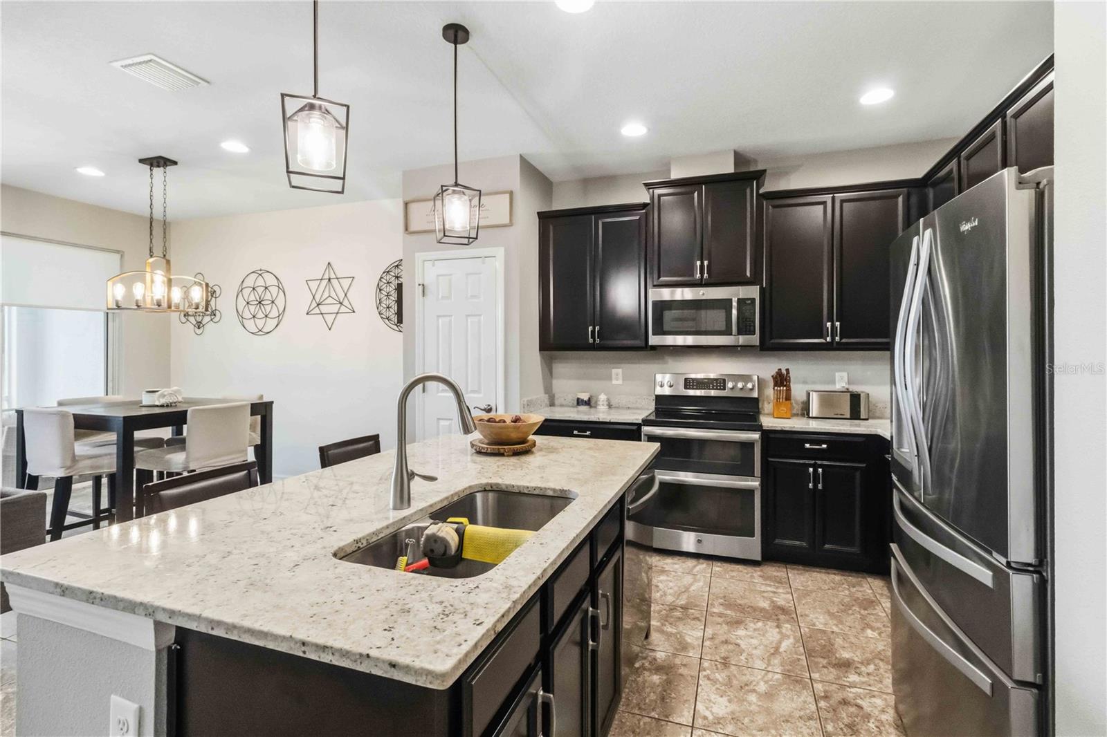 10716 AVERY PARK DR
