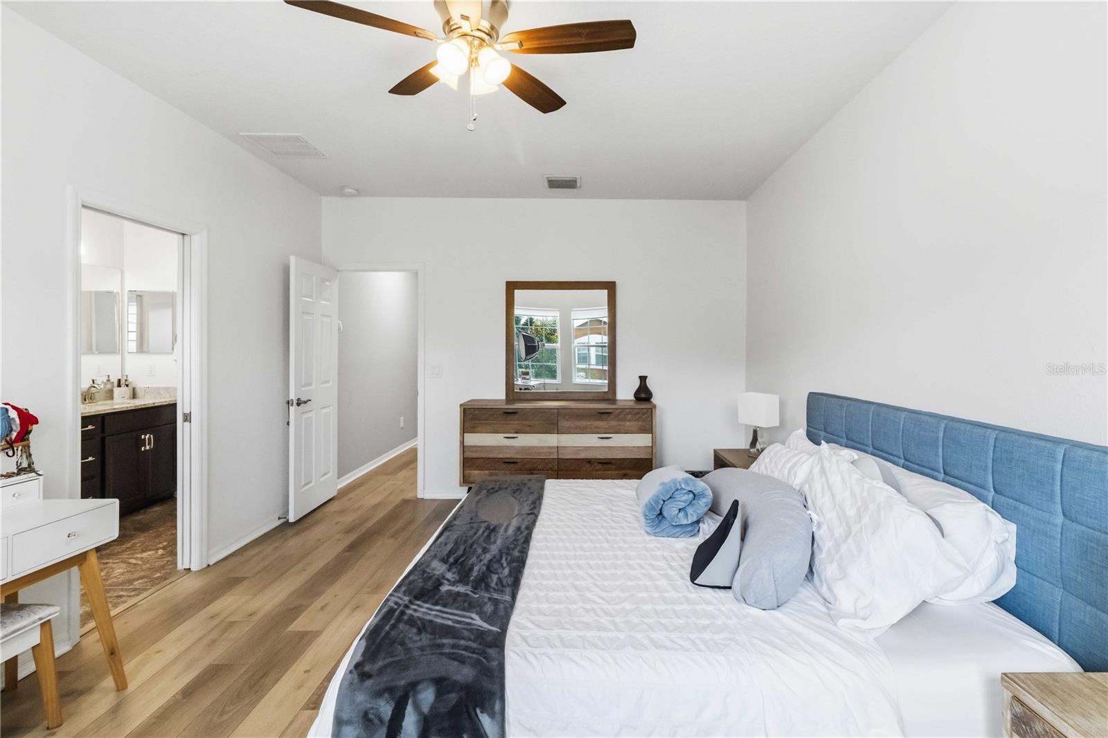10716 AVERY PARK DR