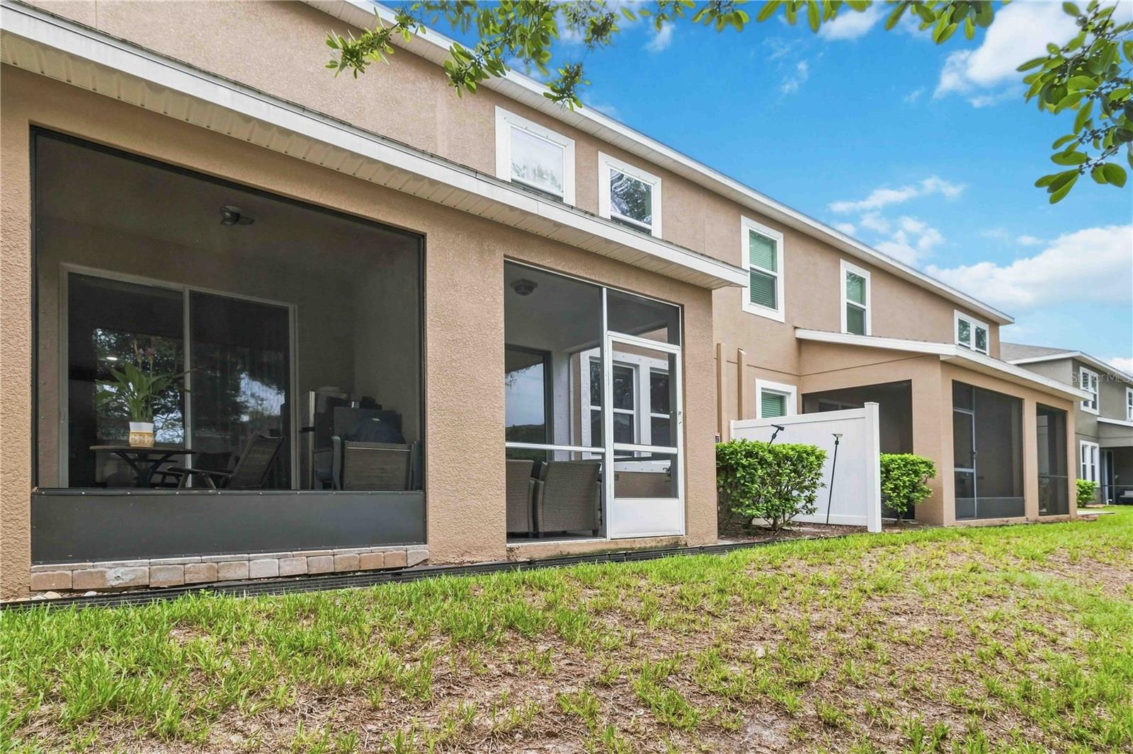 10716 AVERY PARK DR
