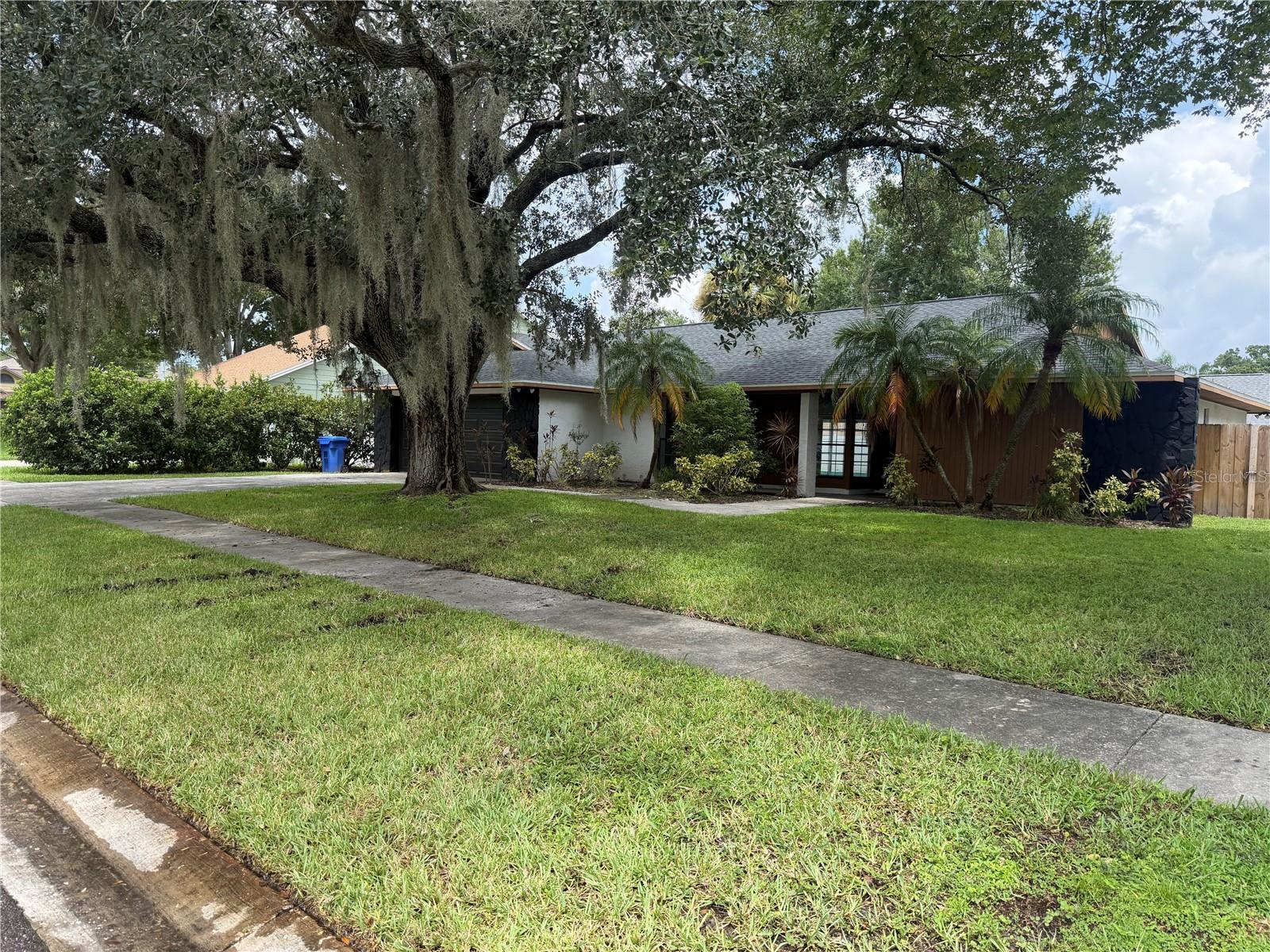 4715 Kemble Ct, Tampa