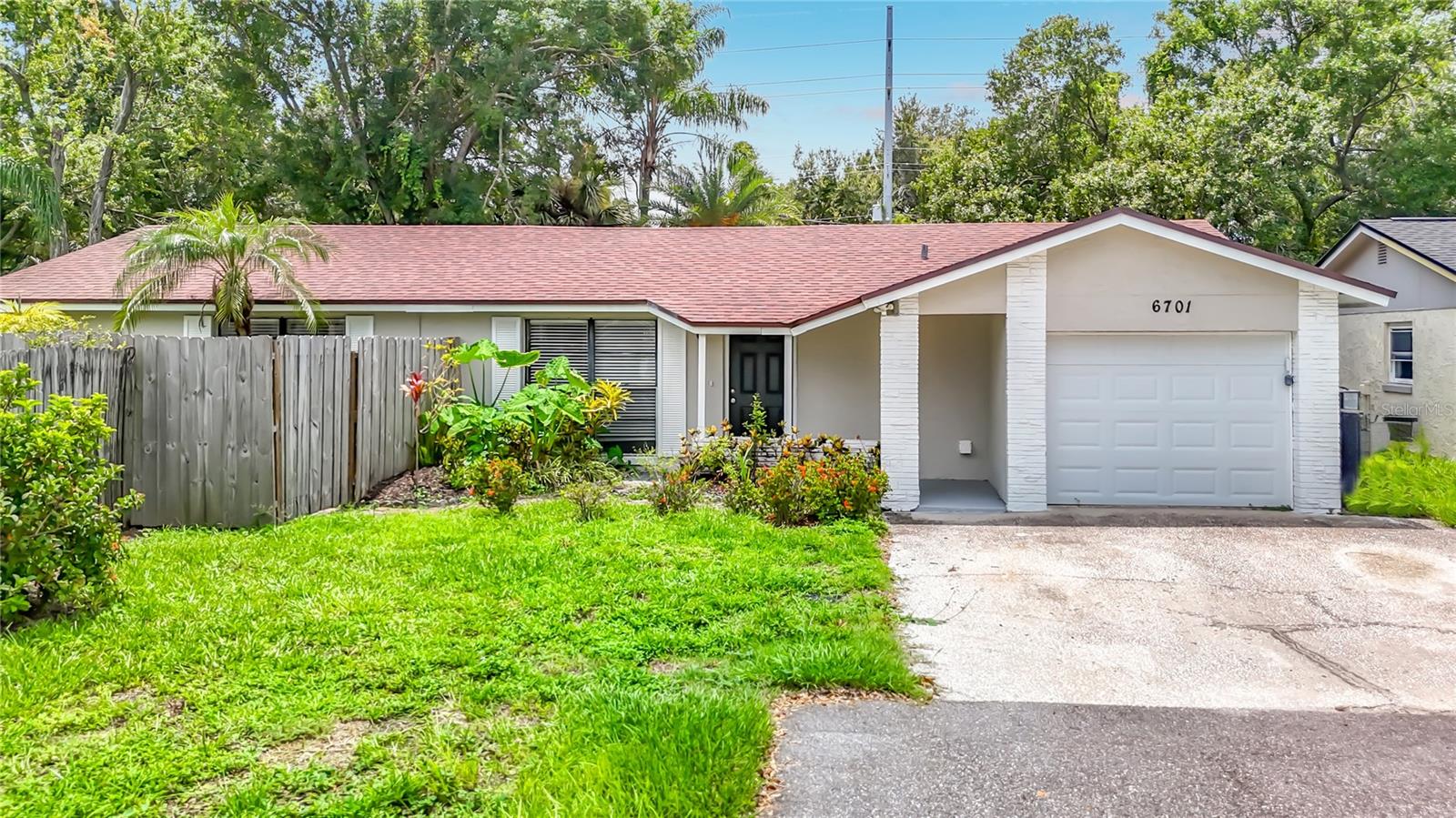6701 Village Grove Ct, Tampa