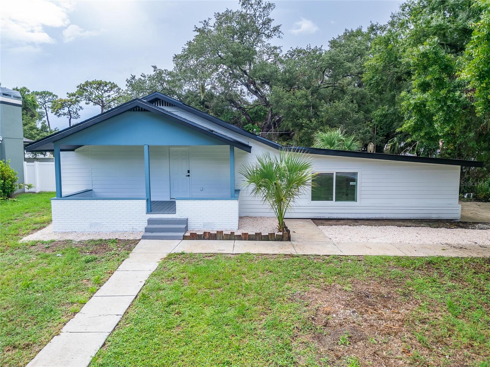 8809 Dyer Rd, Riverview