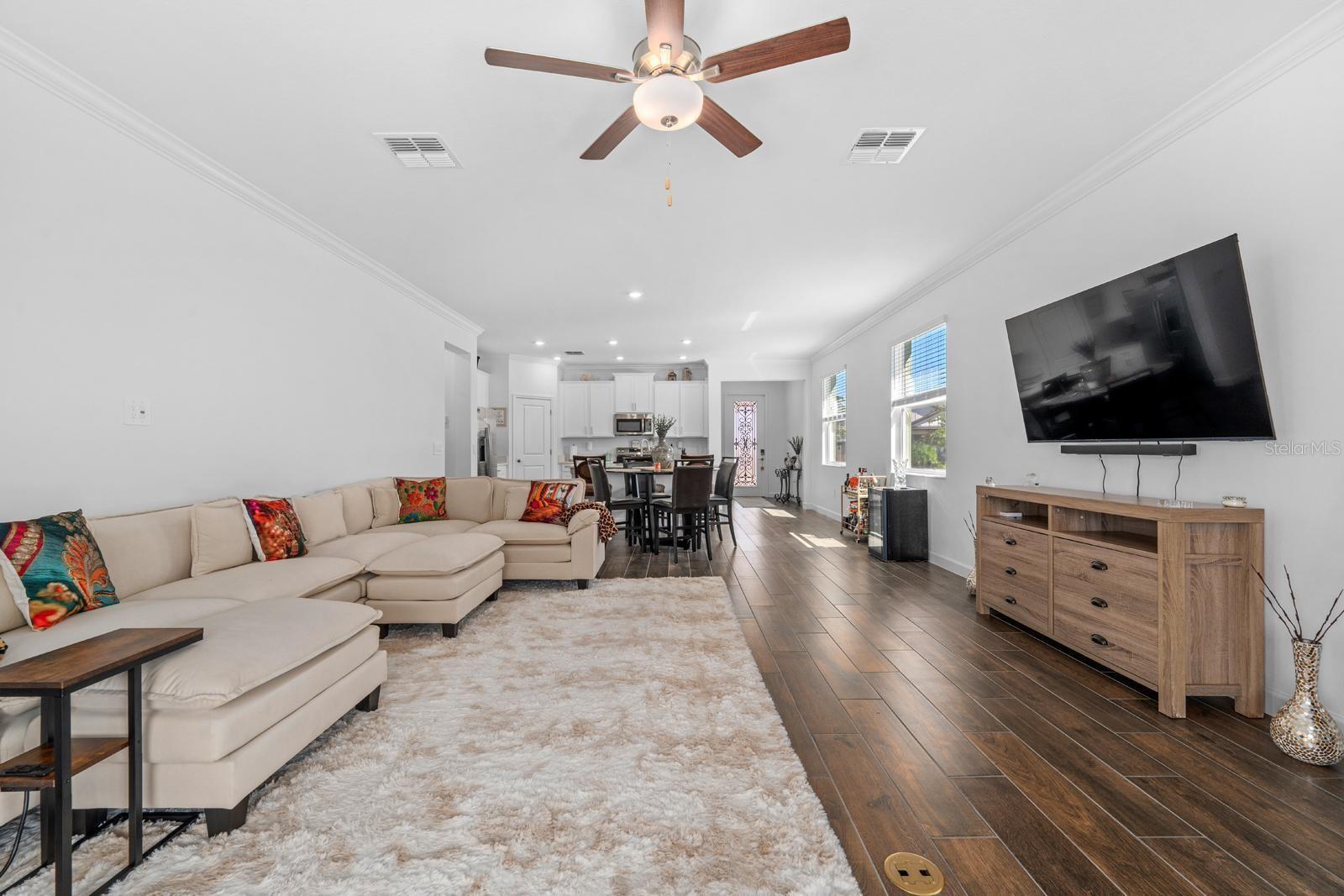 10314 BANYAN BREEZE BLVD