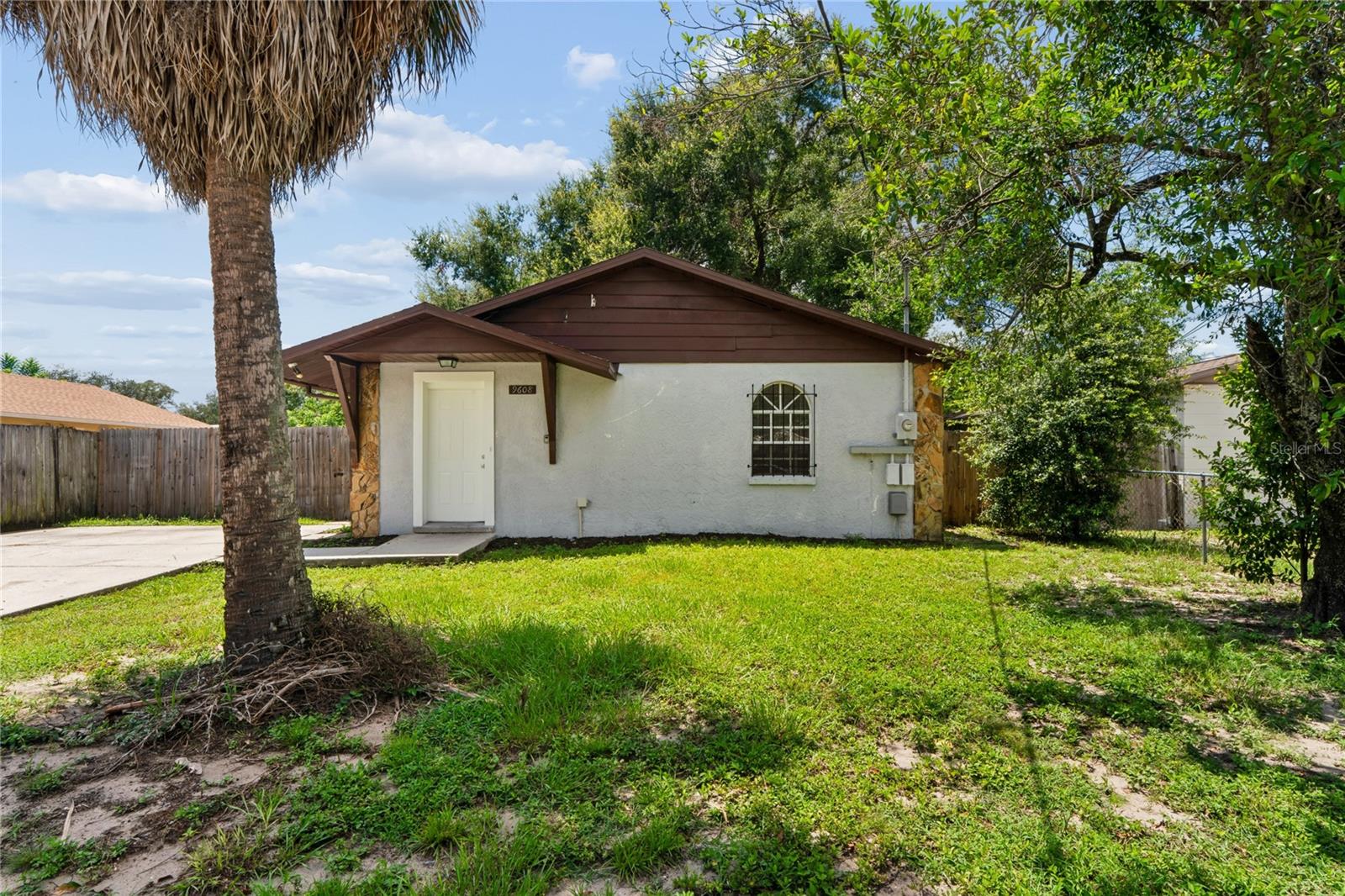 9608 N 10th St, Tampa
