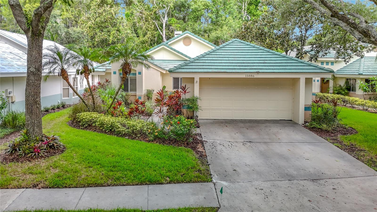 15886 Sanctuary Dr, Tampa