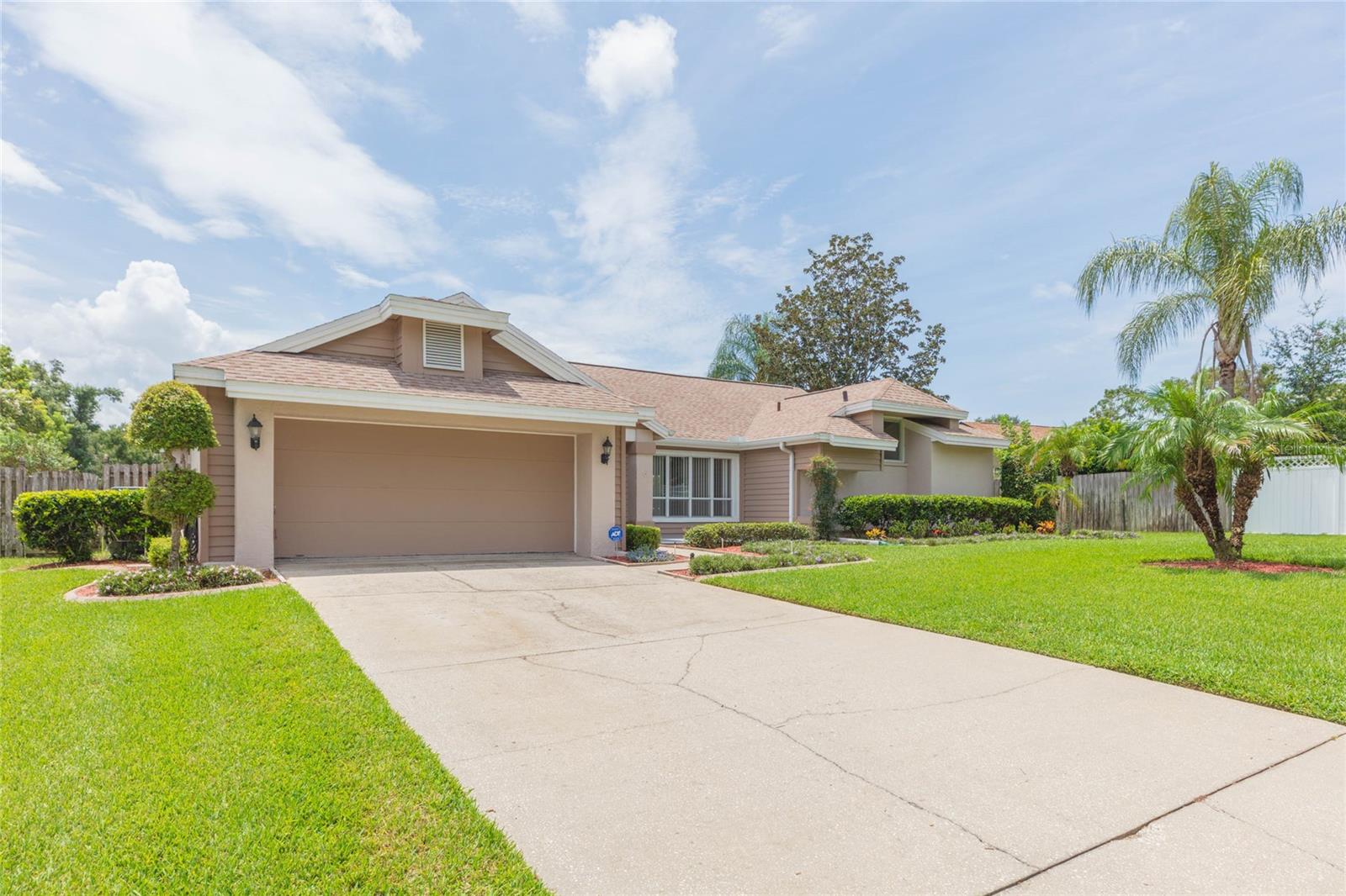1405 Oxfordshire Ct, Brandon