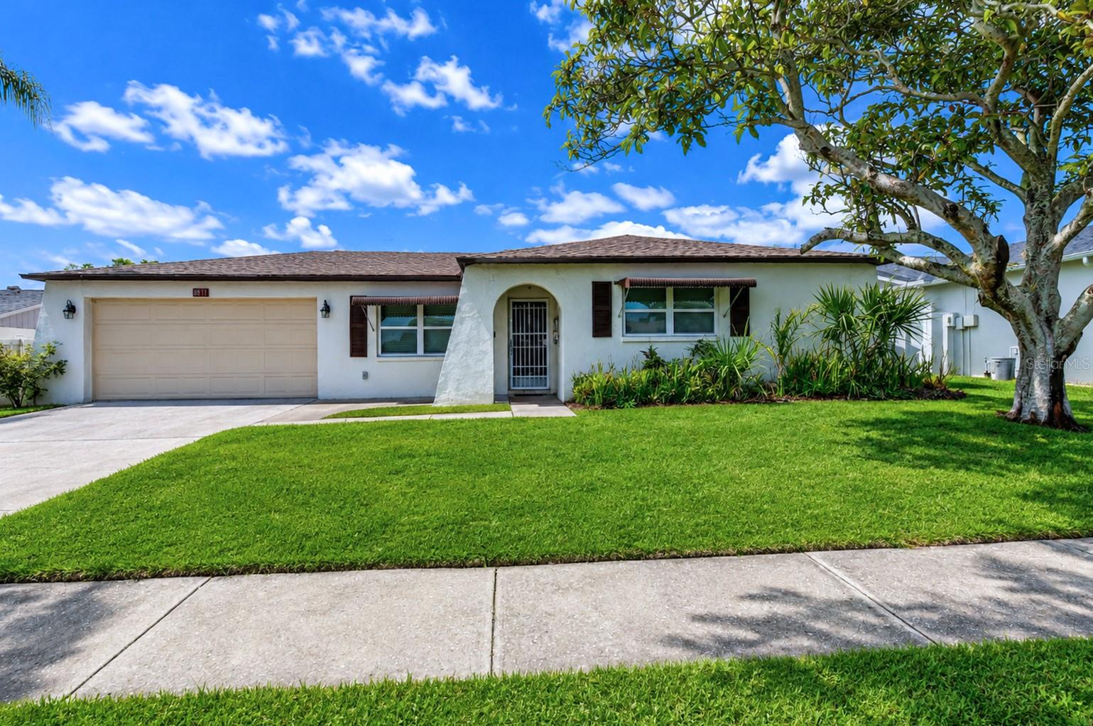 8811 Martinique Ln, Port Richey