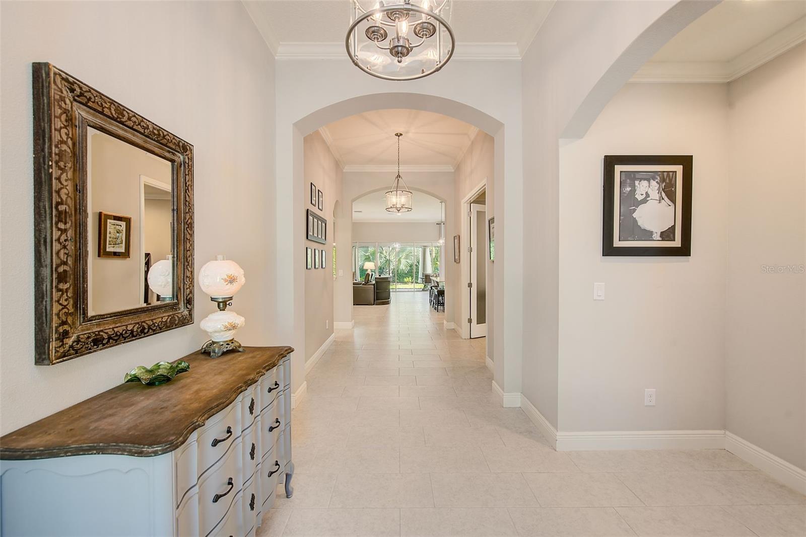 6916 NEOPOLITAN CT