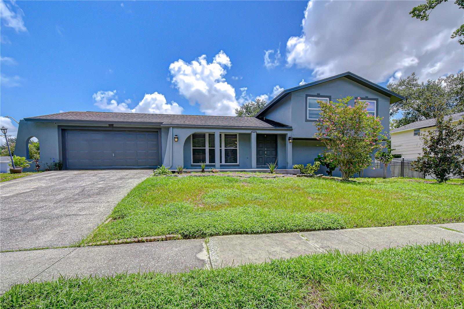 4723 Southbreeze Dr, Tampa