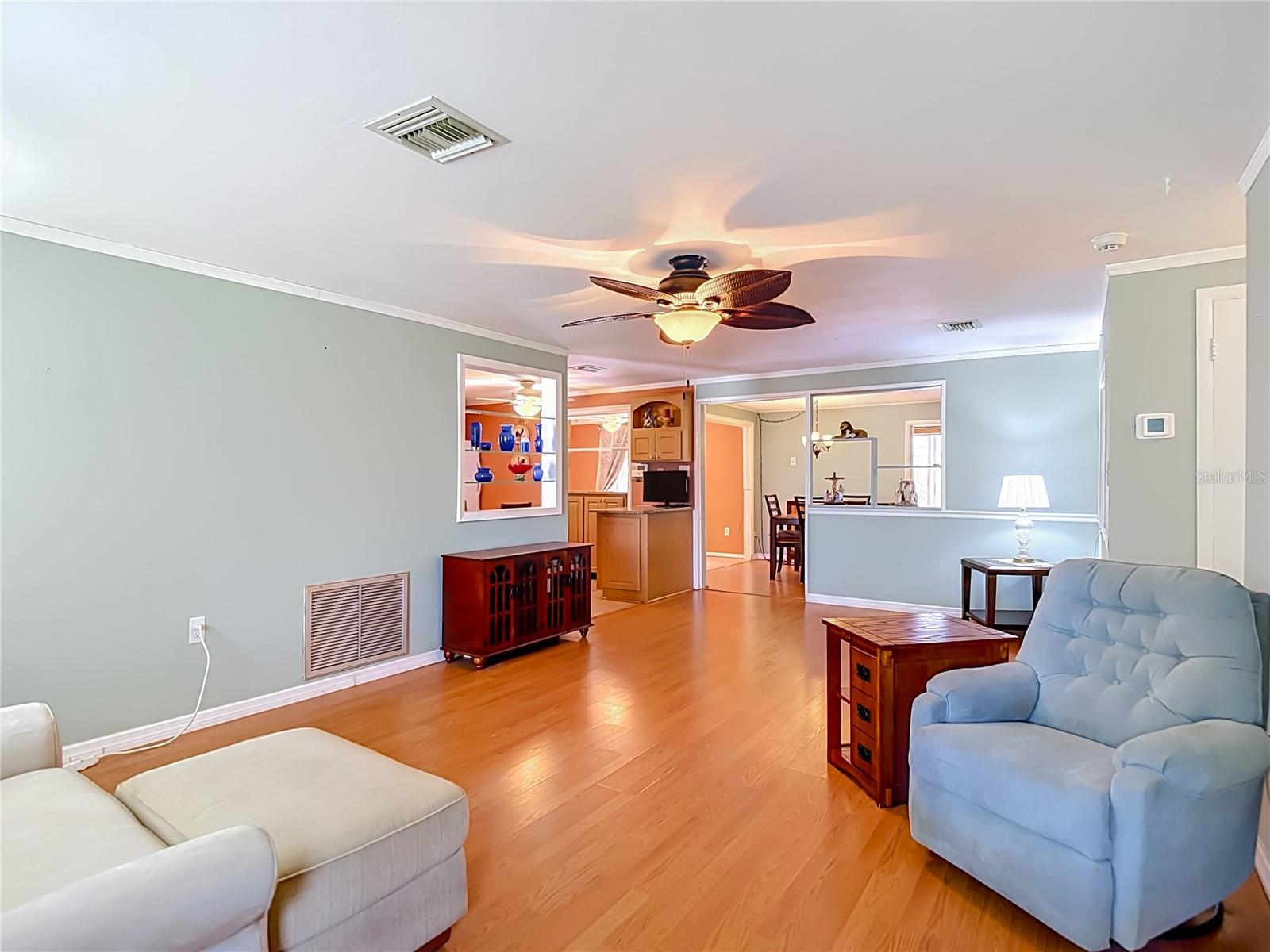 3641 WELLINGTON DR