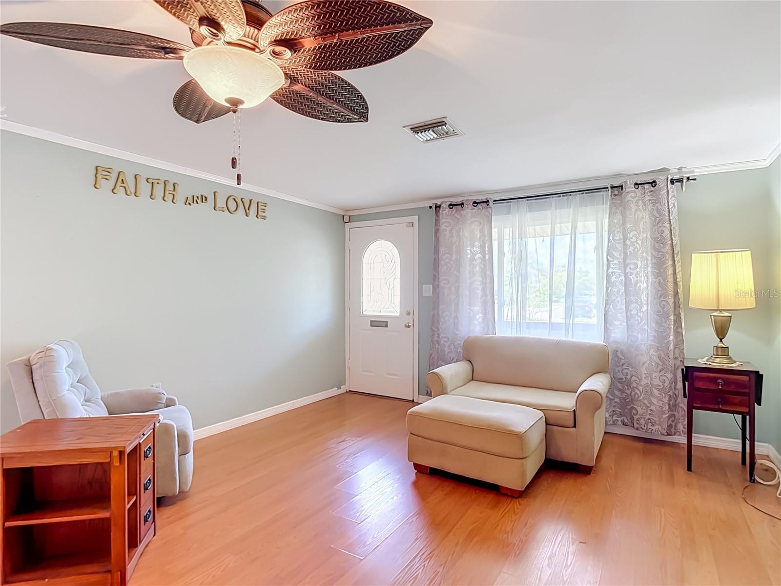 3641 WELLINGTON DR
