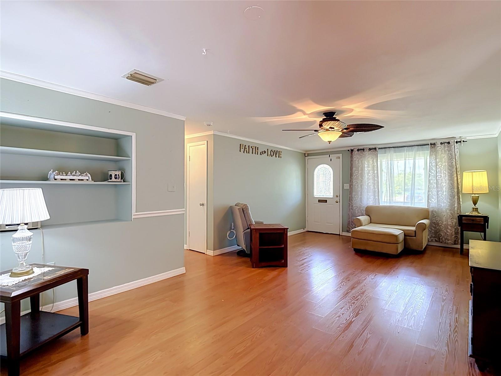 3641 WELLINGTON DR