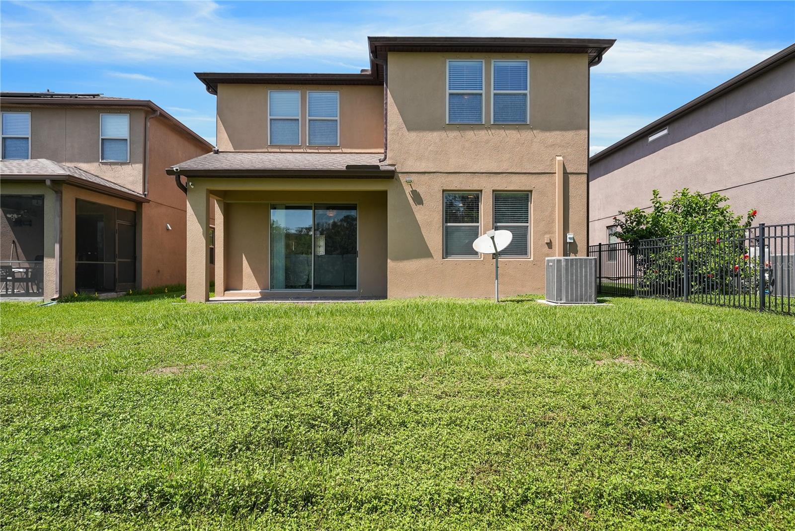 8415 LOBLOLLY PINE CT