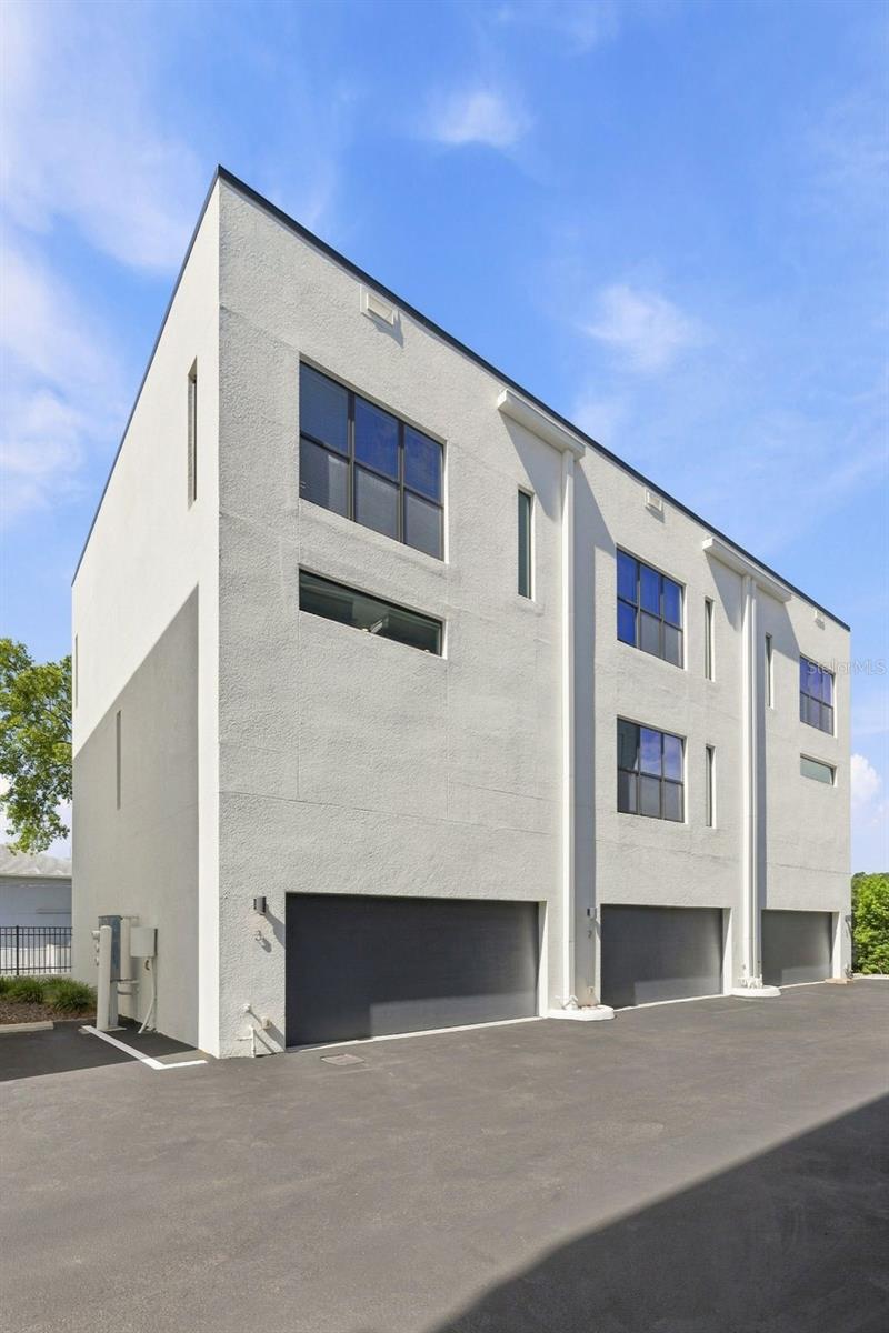 4810 W MCELROY AVE #3