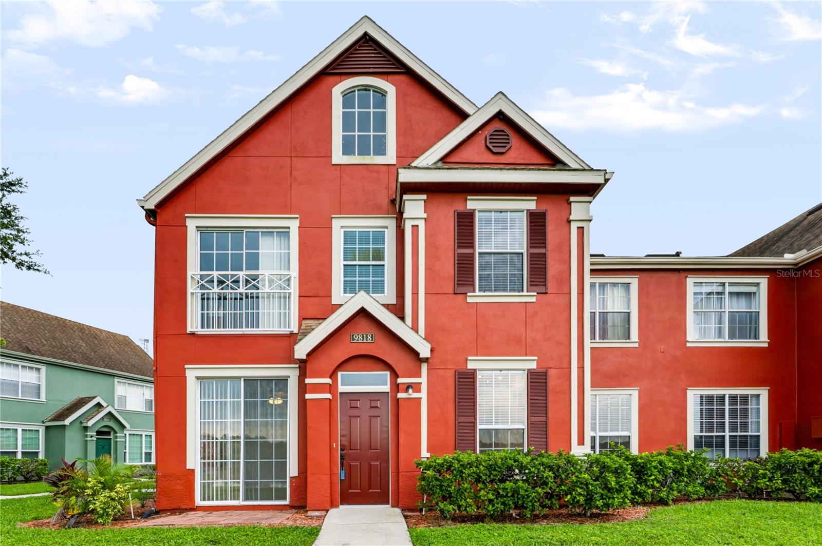 9818 Lake Chase Island Way #9818, Tampa