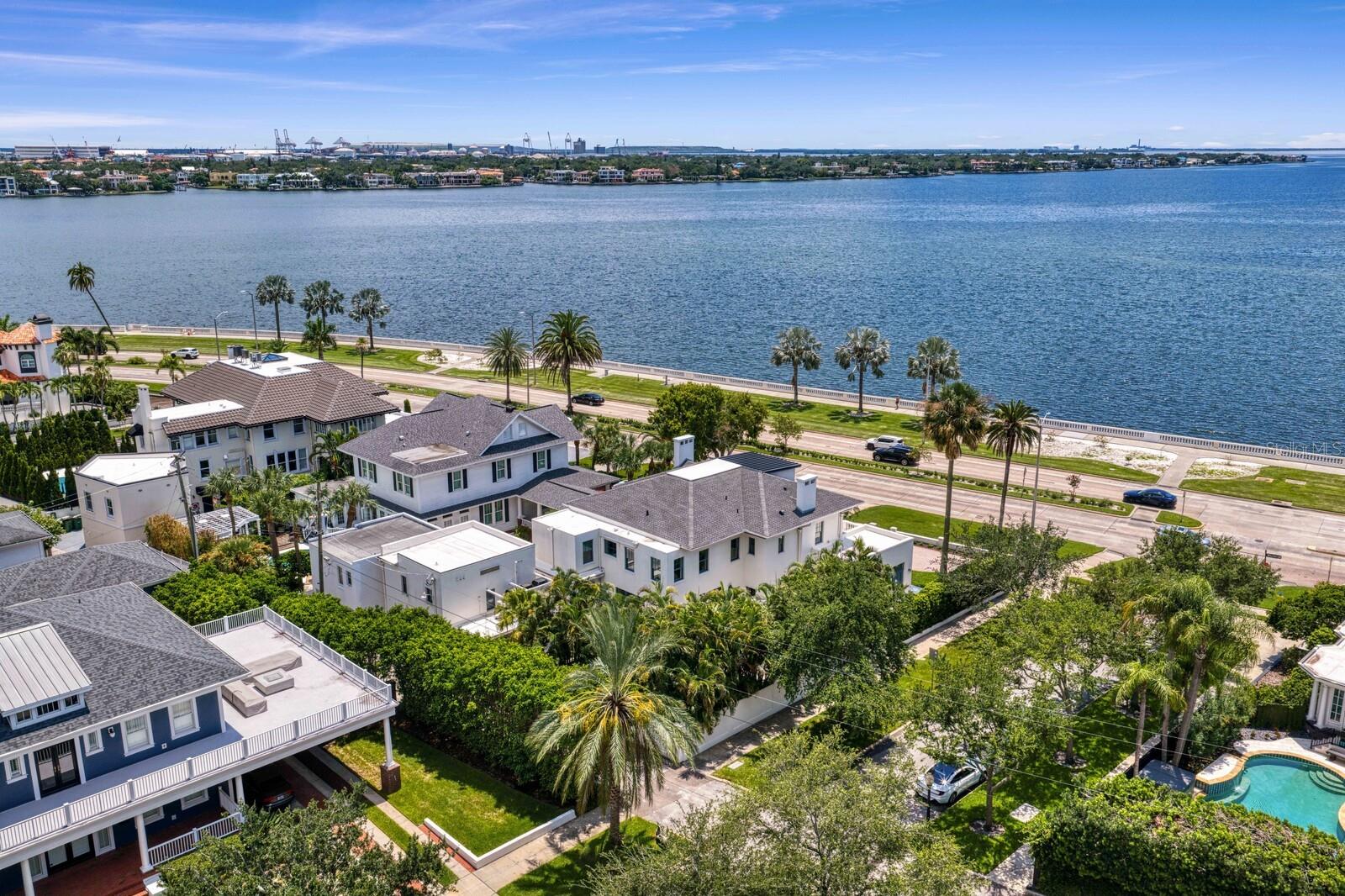 907 BAYSHORE BLVD
