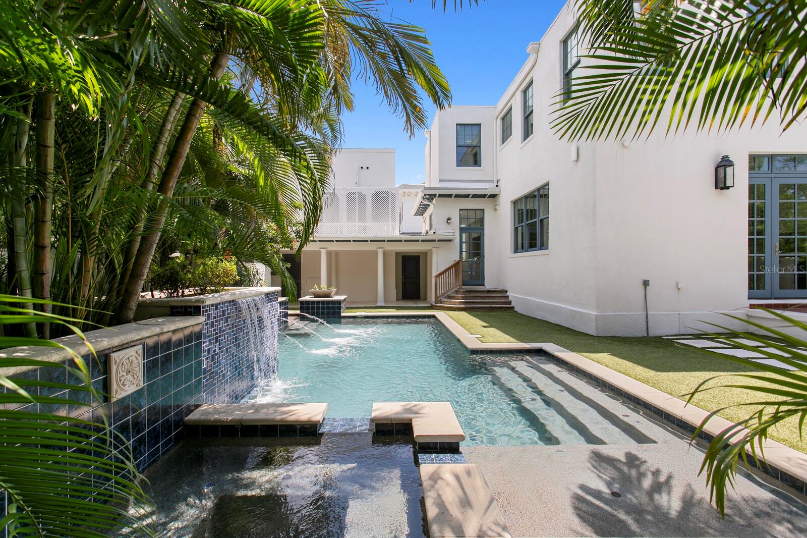 907 BAYSHORE BLVD