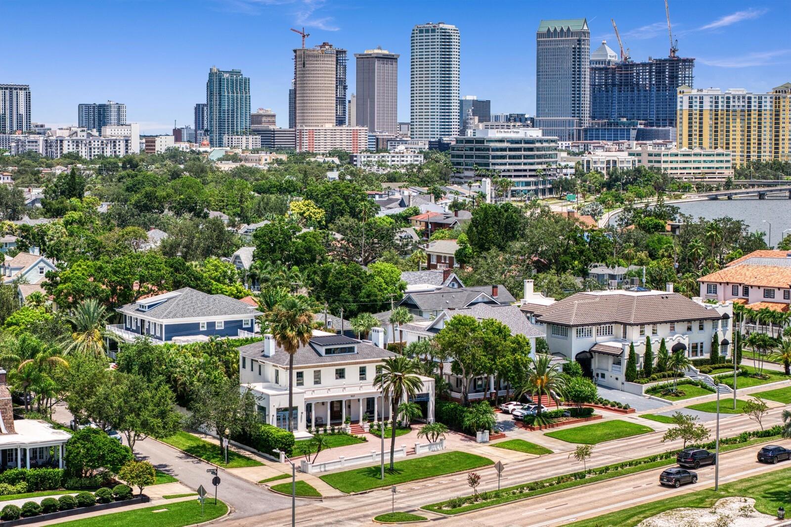 907 BAYSHORE BLVD