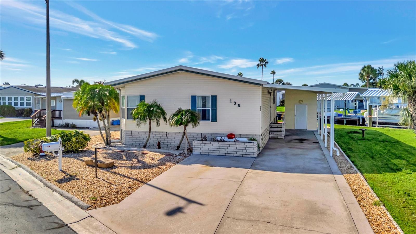 138 S Saint Thomas Cir, Apollo Beach