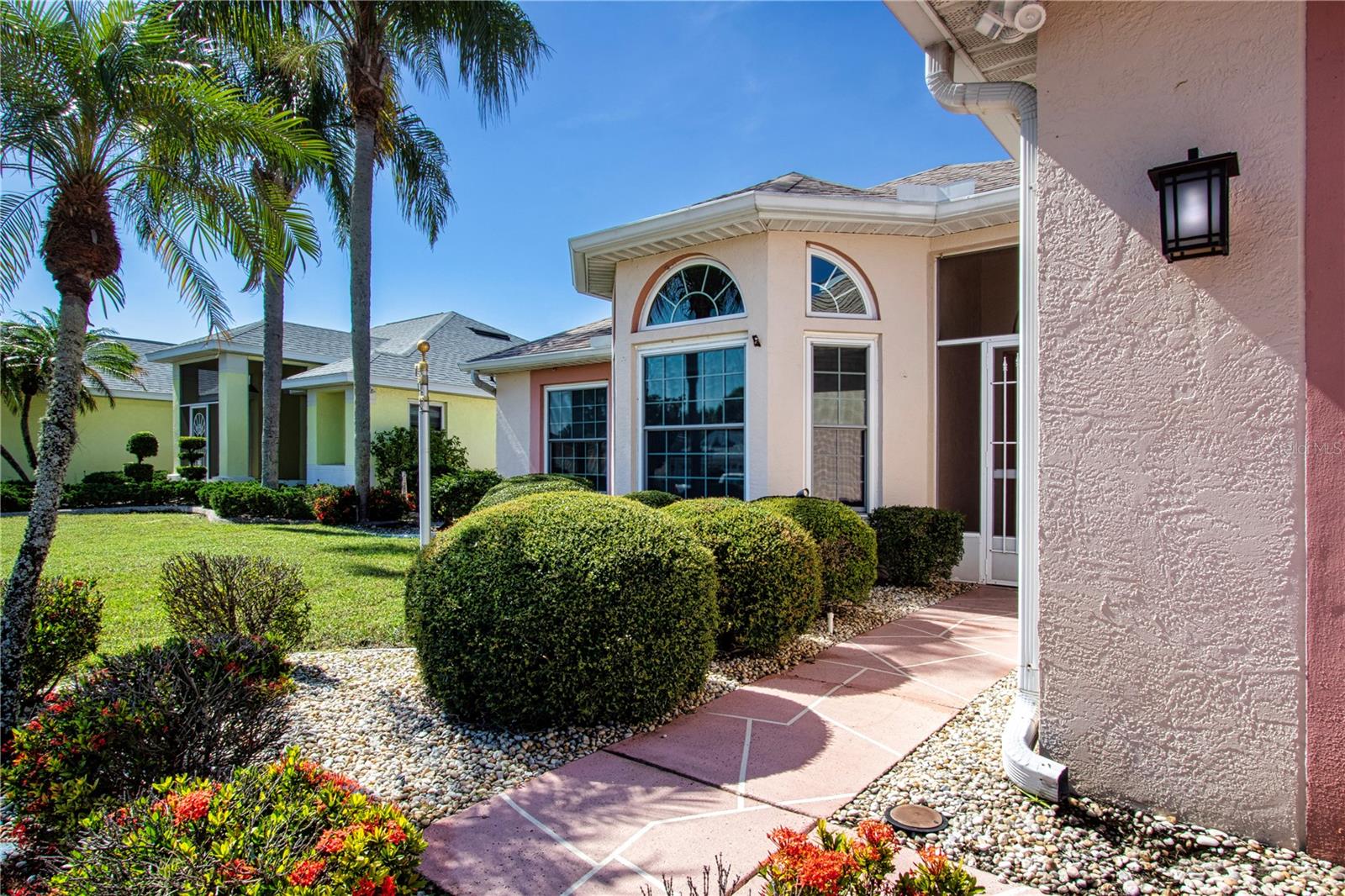 2424 E DEL WEBB BLVD