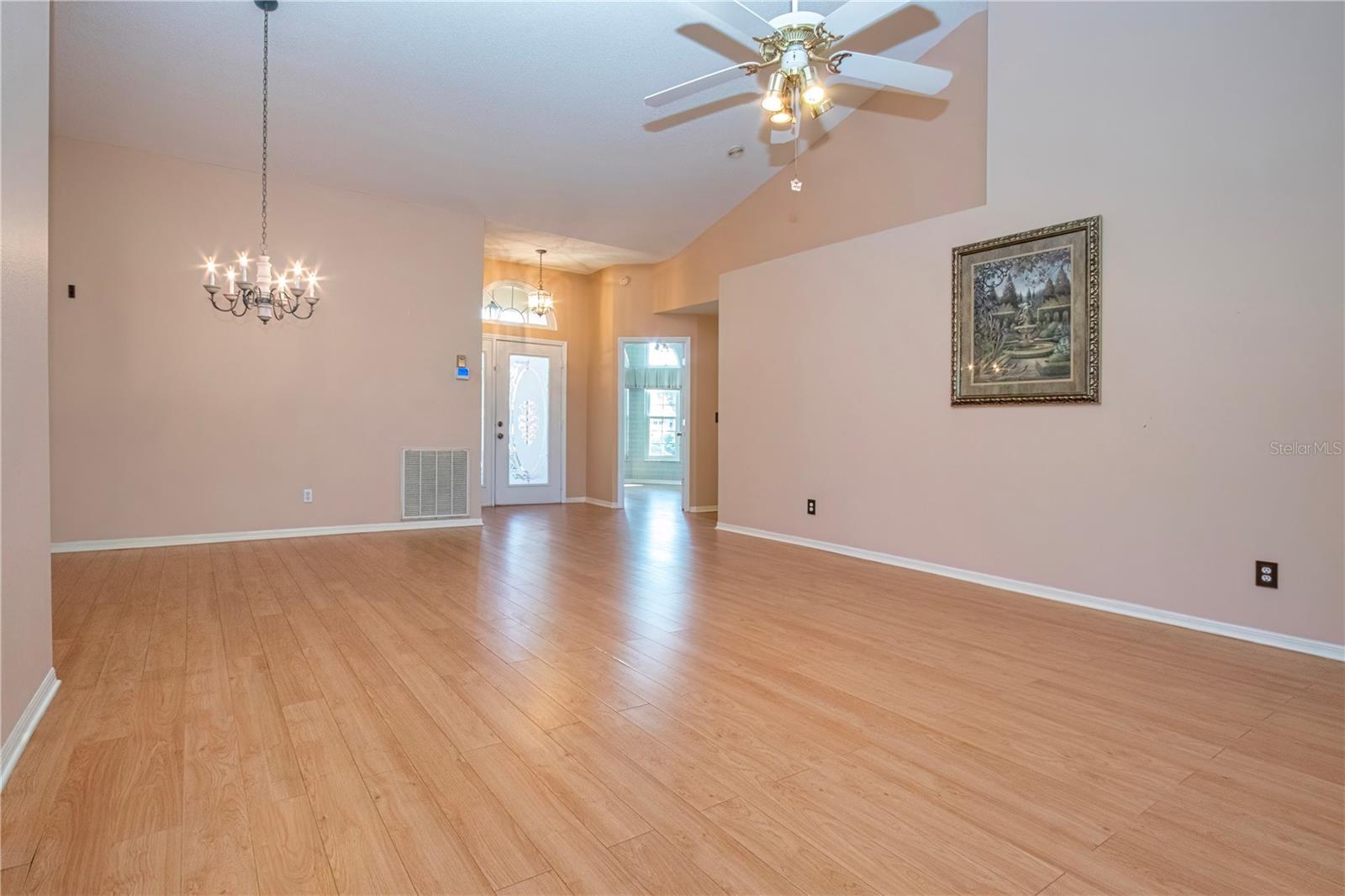 2424 E DEL WEBB BLVD