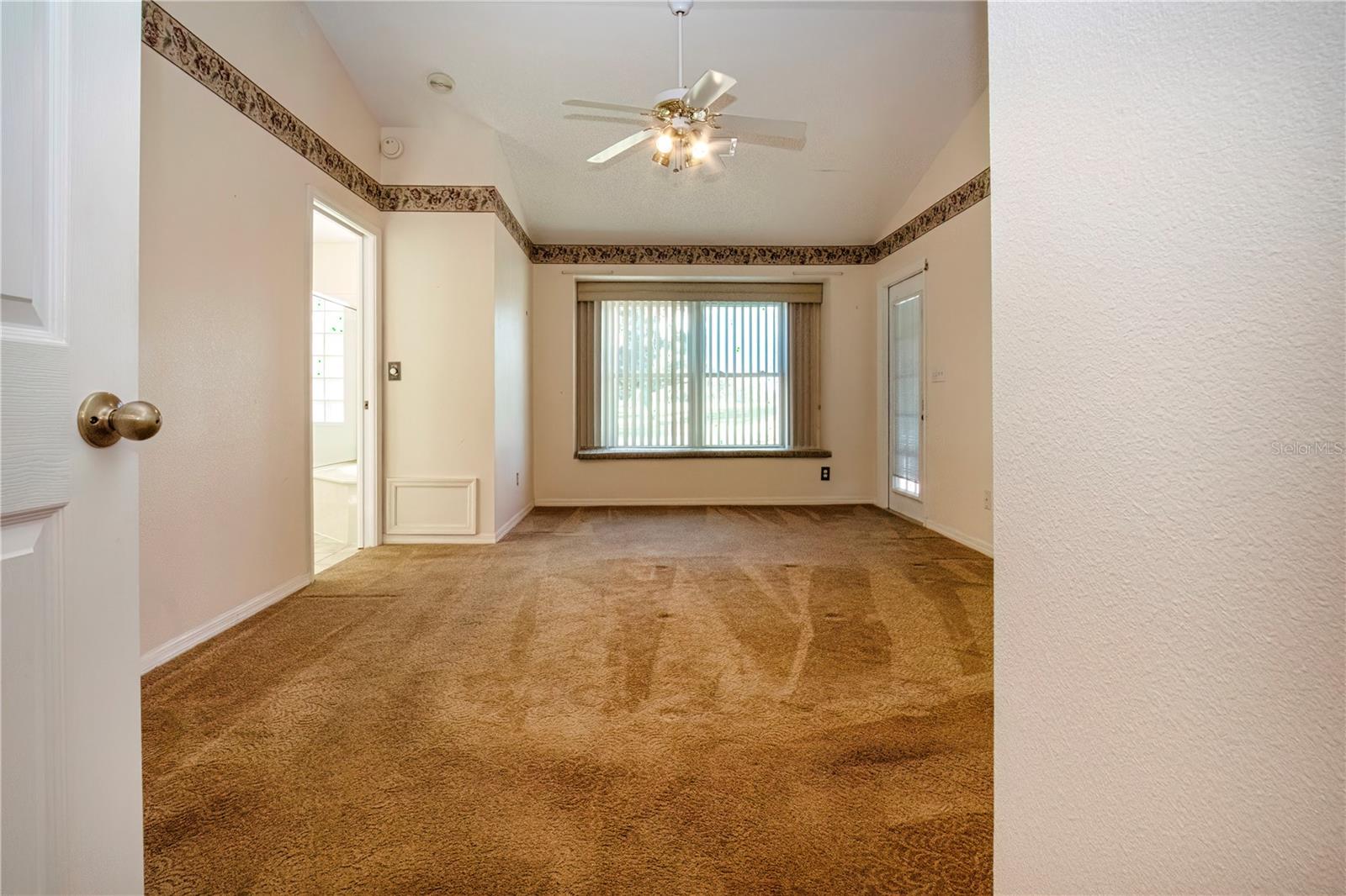 2424 E DEL WEBB BLVD