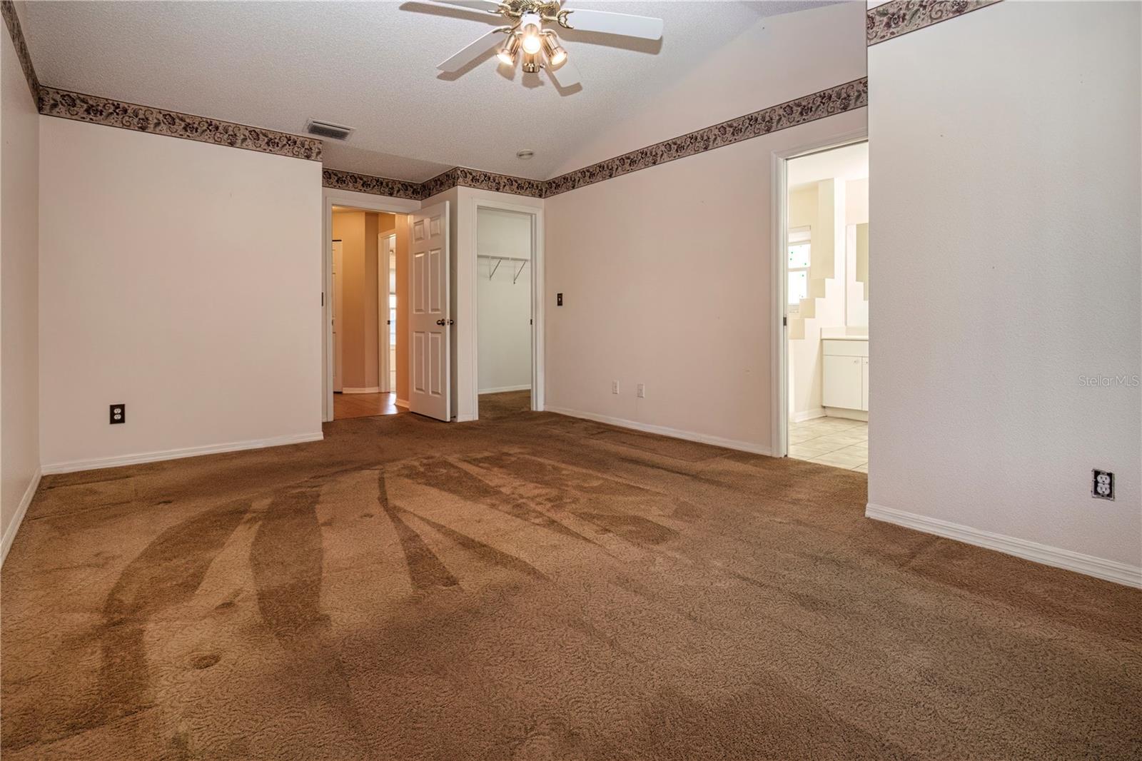 2424 E DEL WEBB BLVD