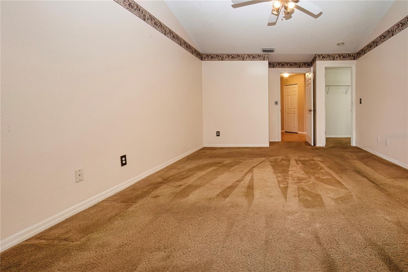2424 E DEL WEBB BLVD