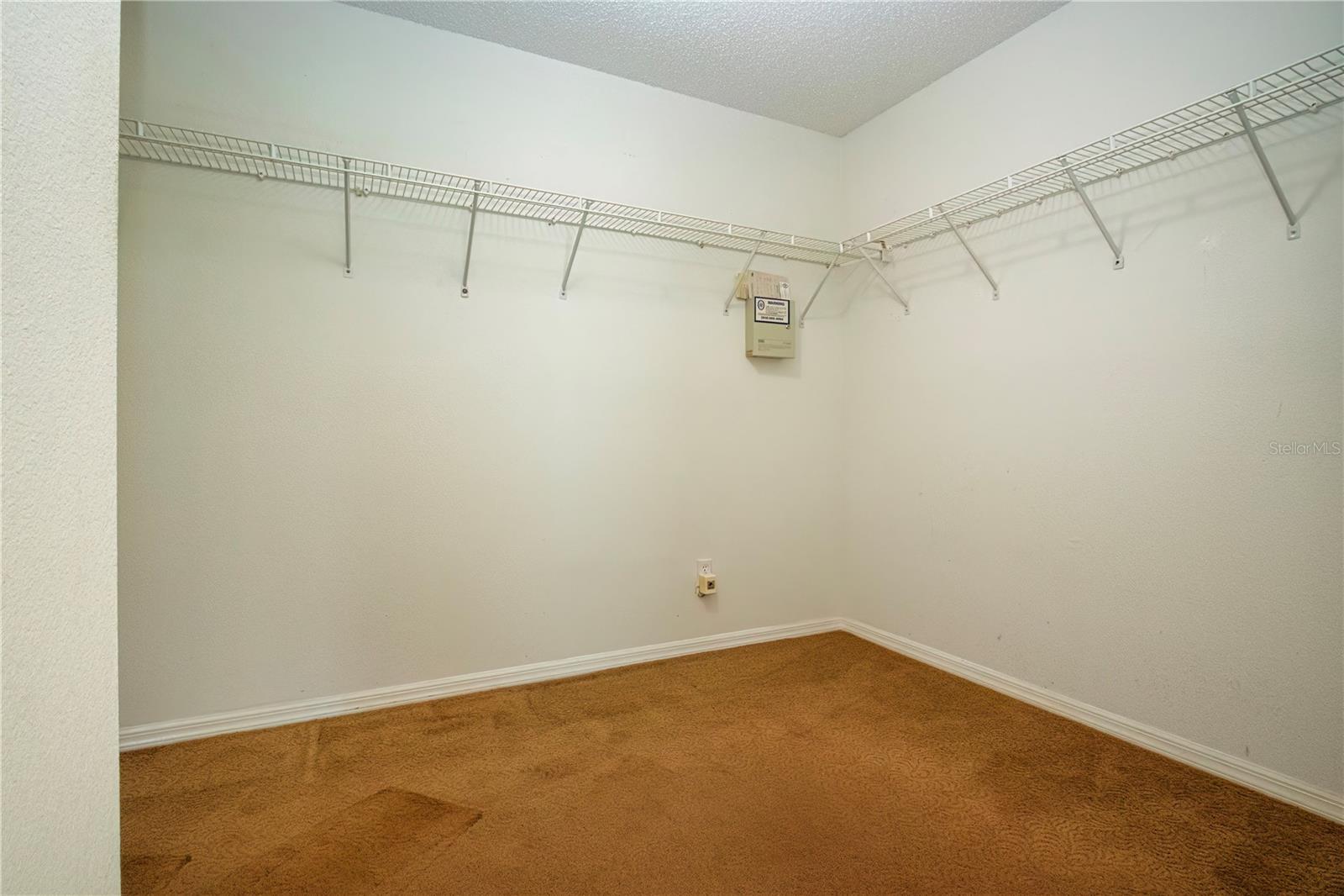 2424 E DEL WEBB BLVD