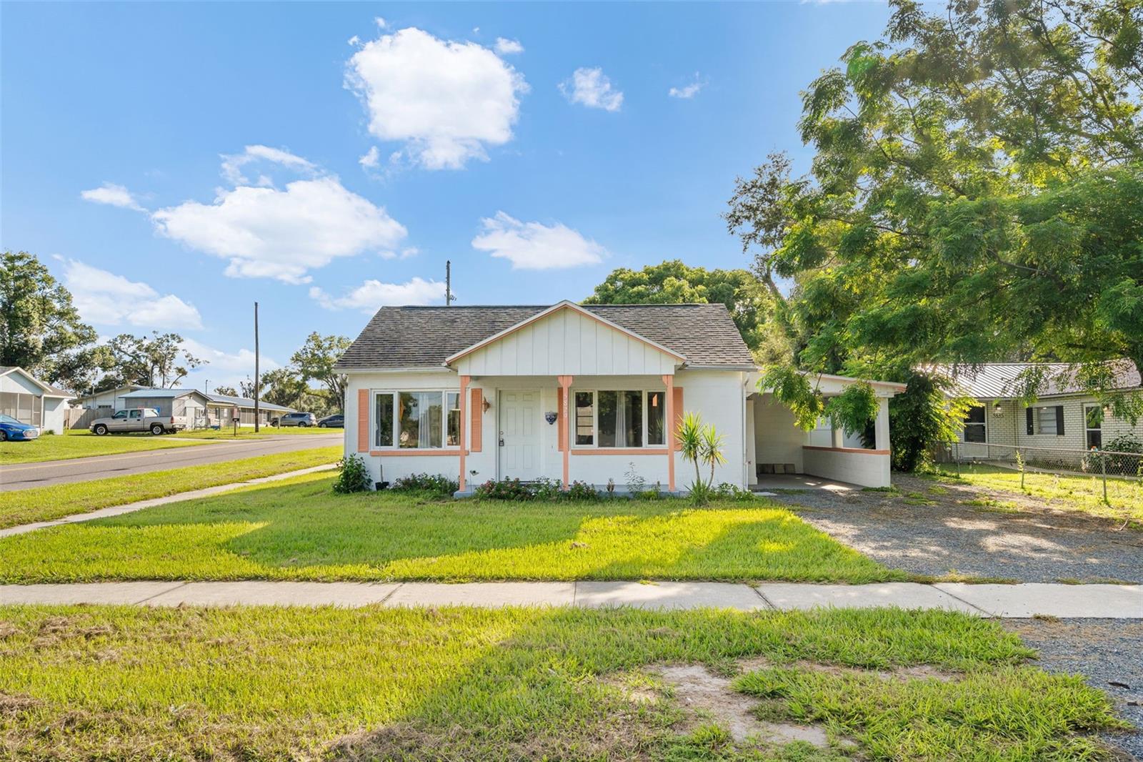 5829 12th St, Zephyrhills