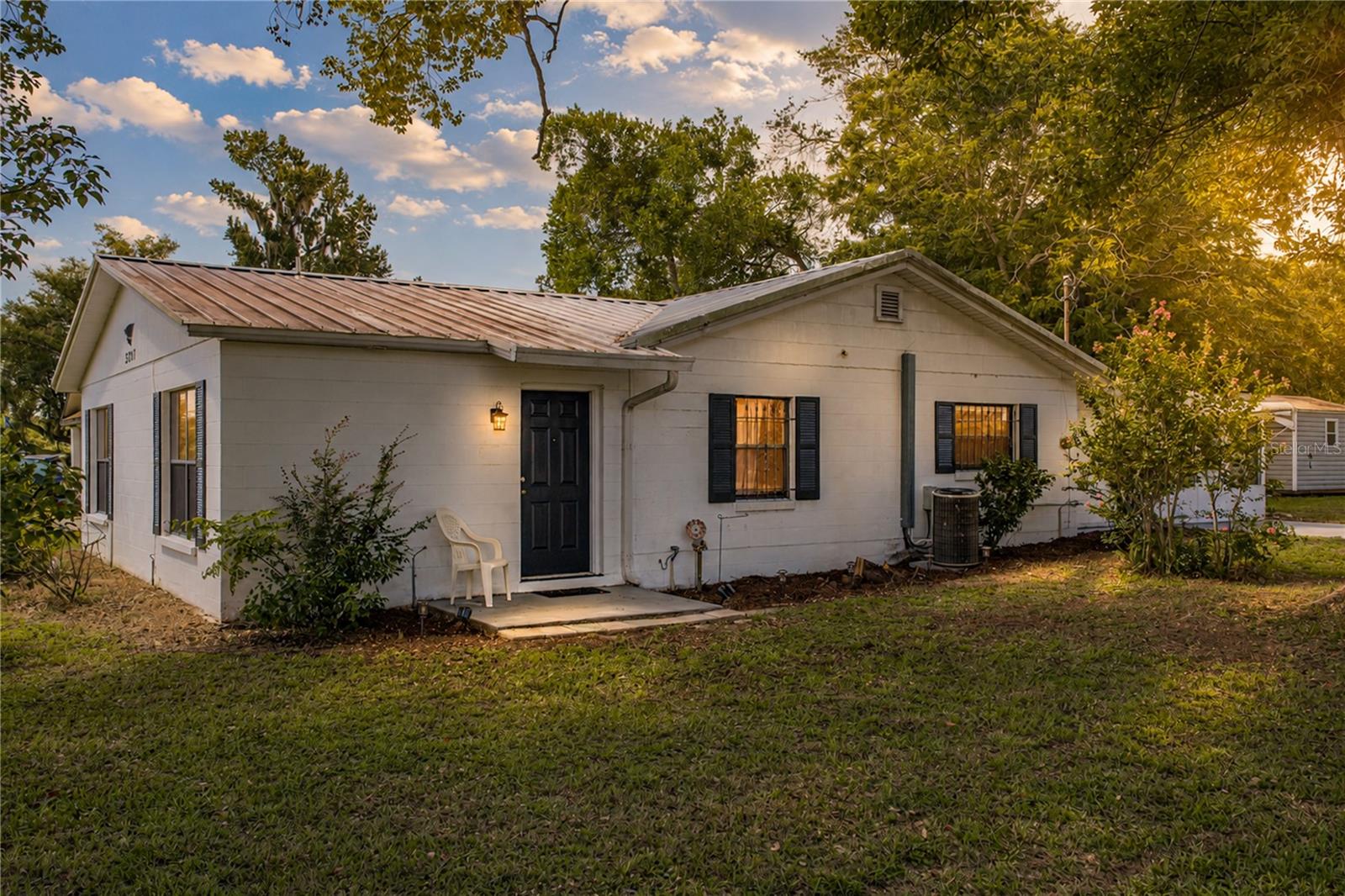 5207 10th St, Zephyrhills