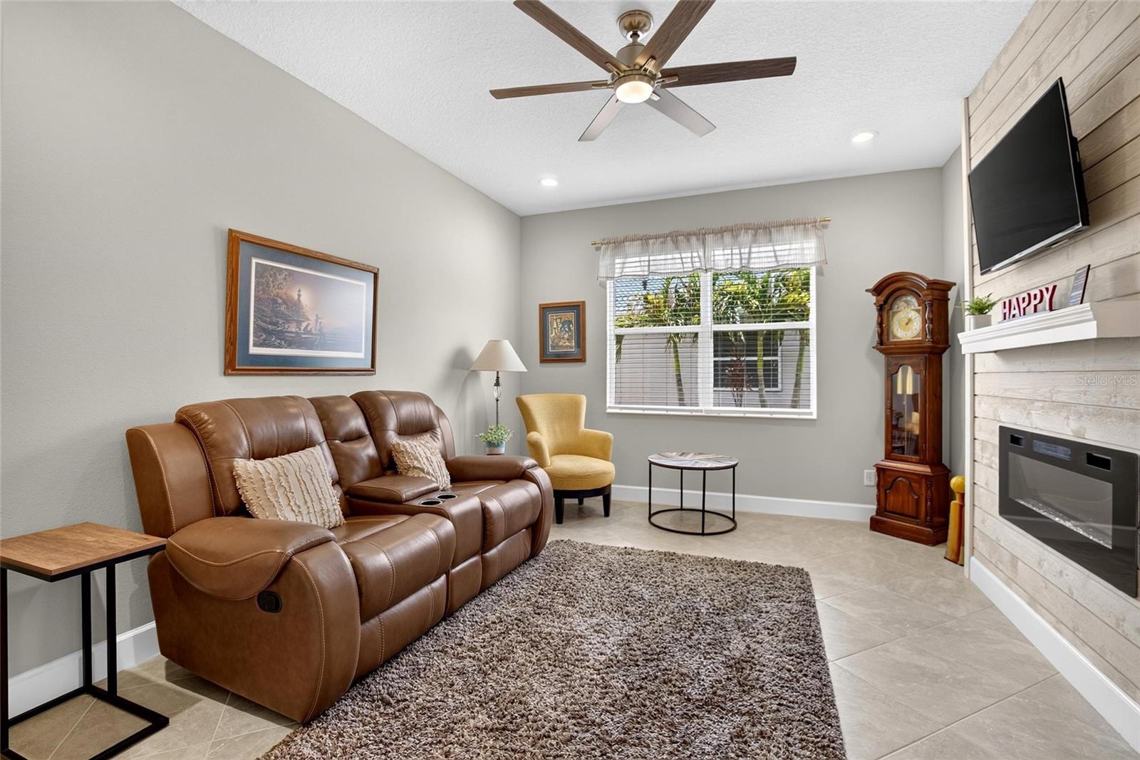 4740 AVILA LAKES DR