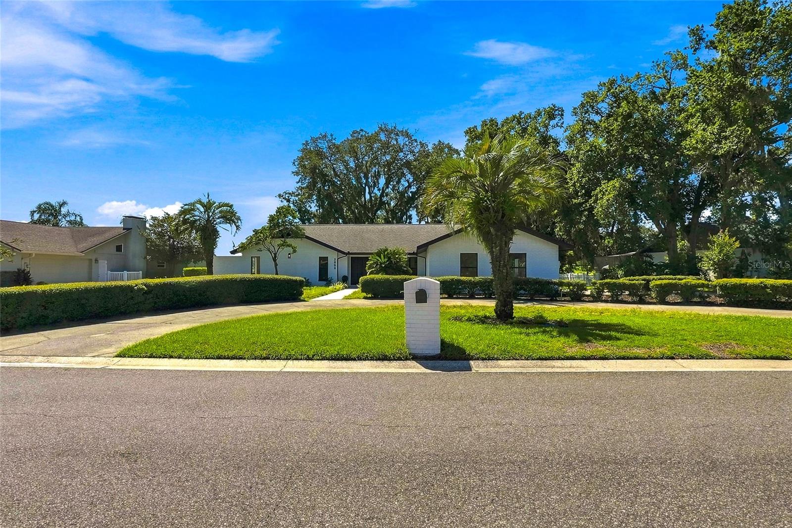 2889 HAMMOCK DR