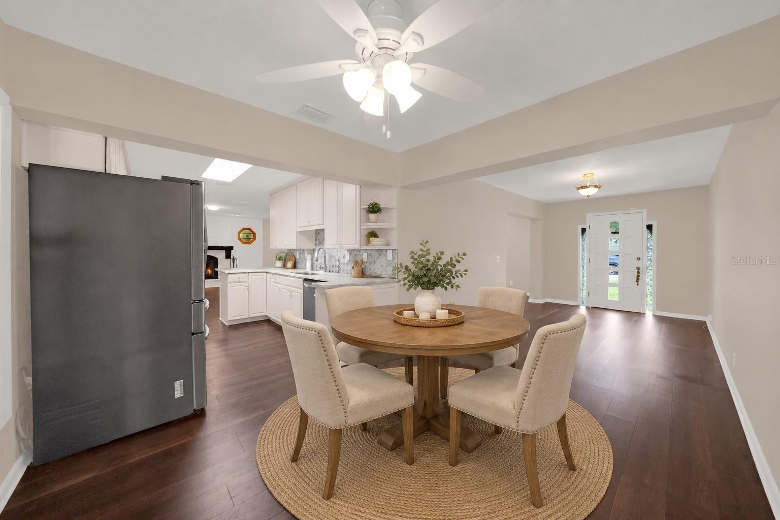 116 WINDY CIR