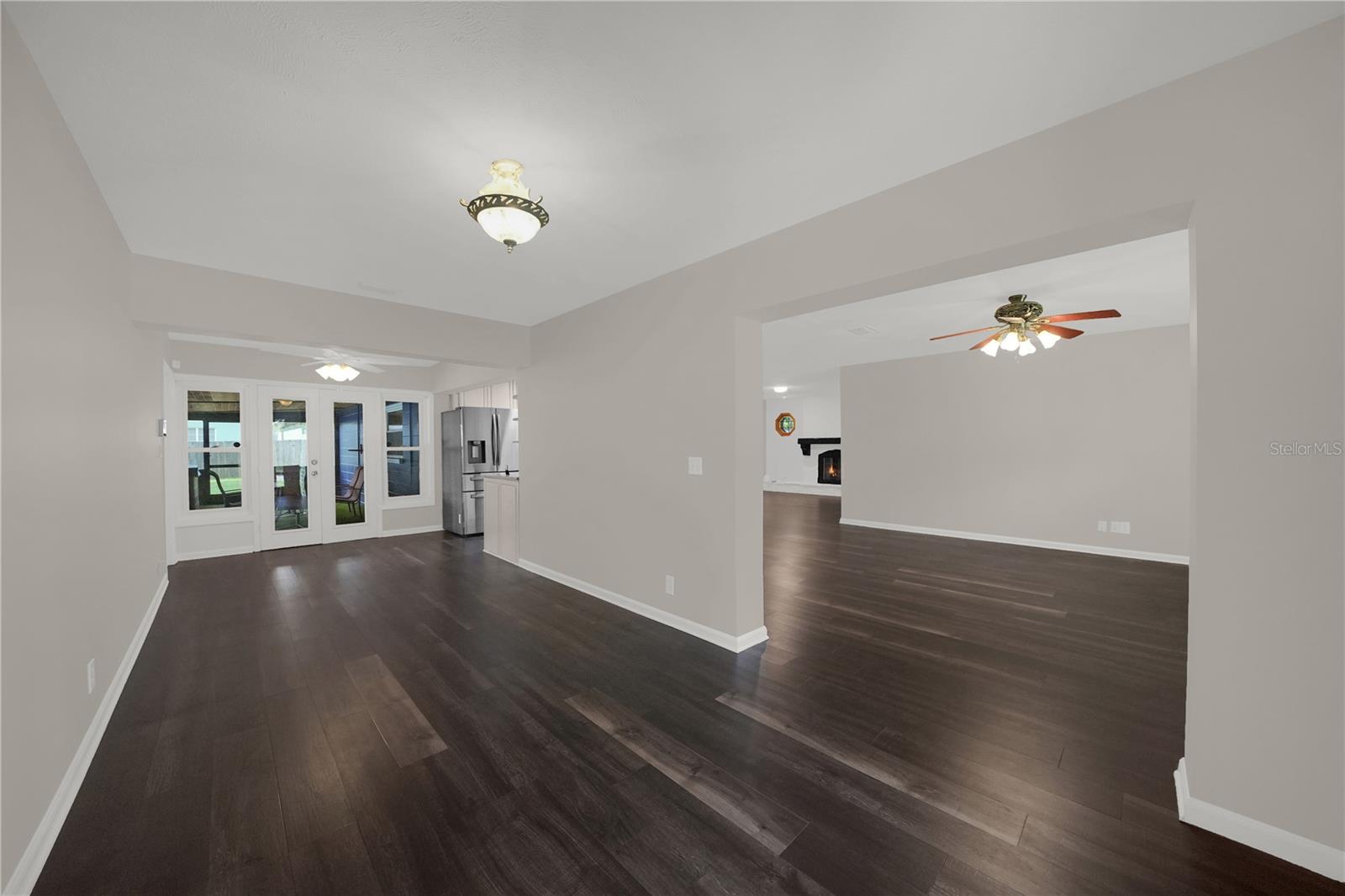 116 WINDY CIR