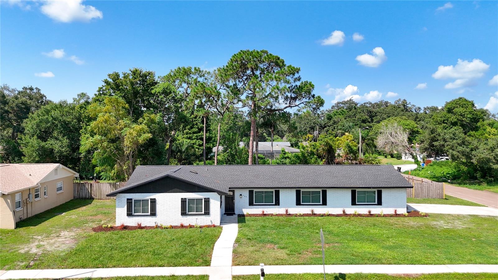 264 Van Gogh Cir, Brandon