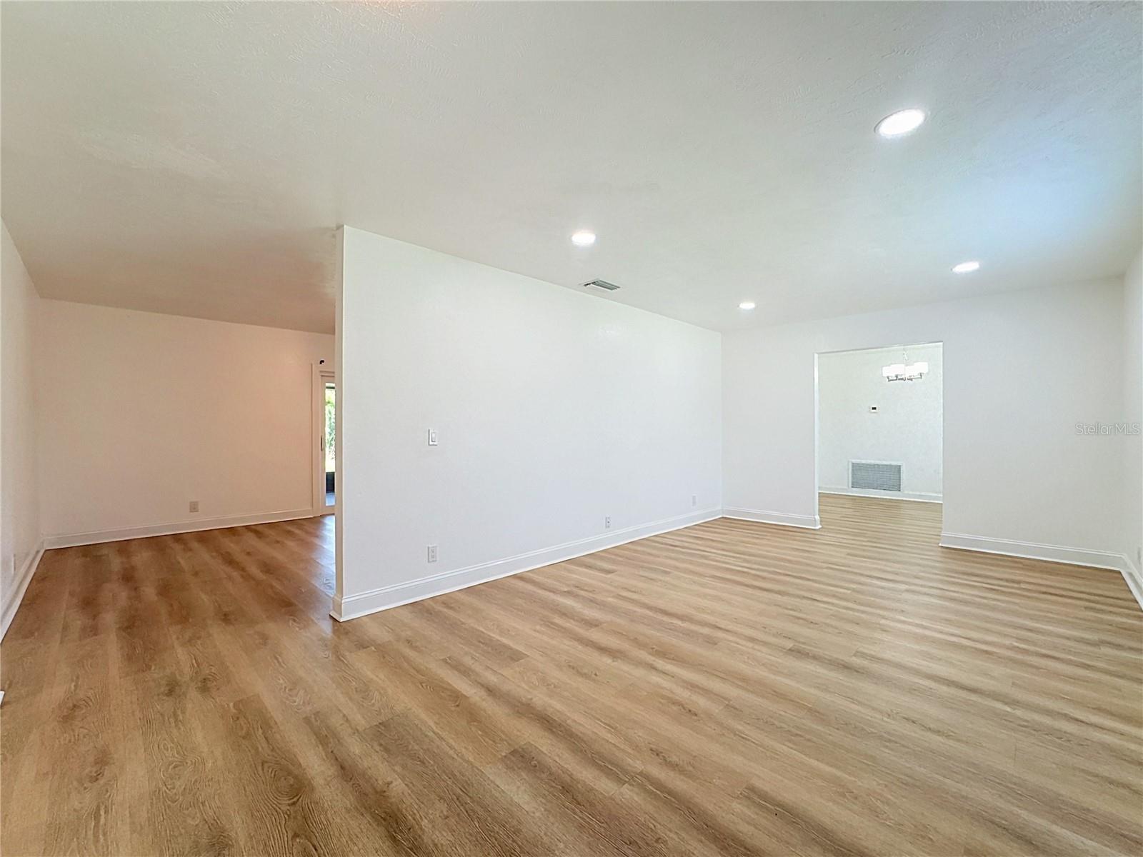 264 VAN GOGH CIR